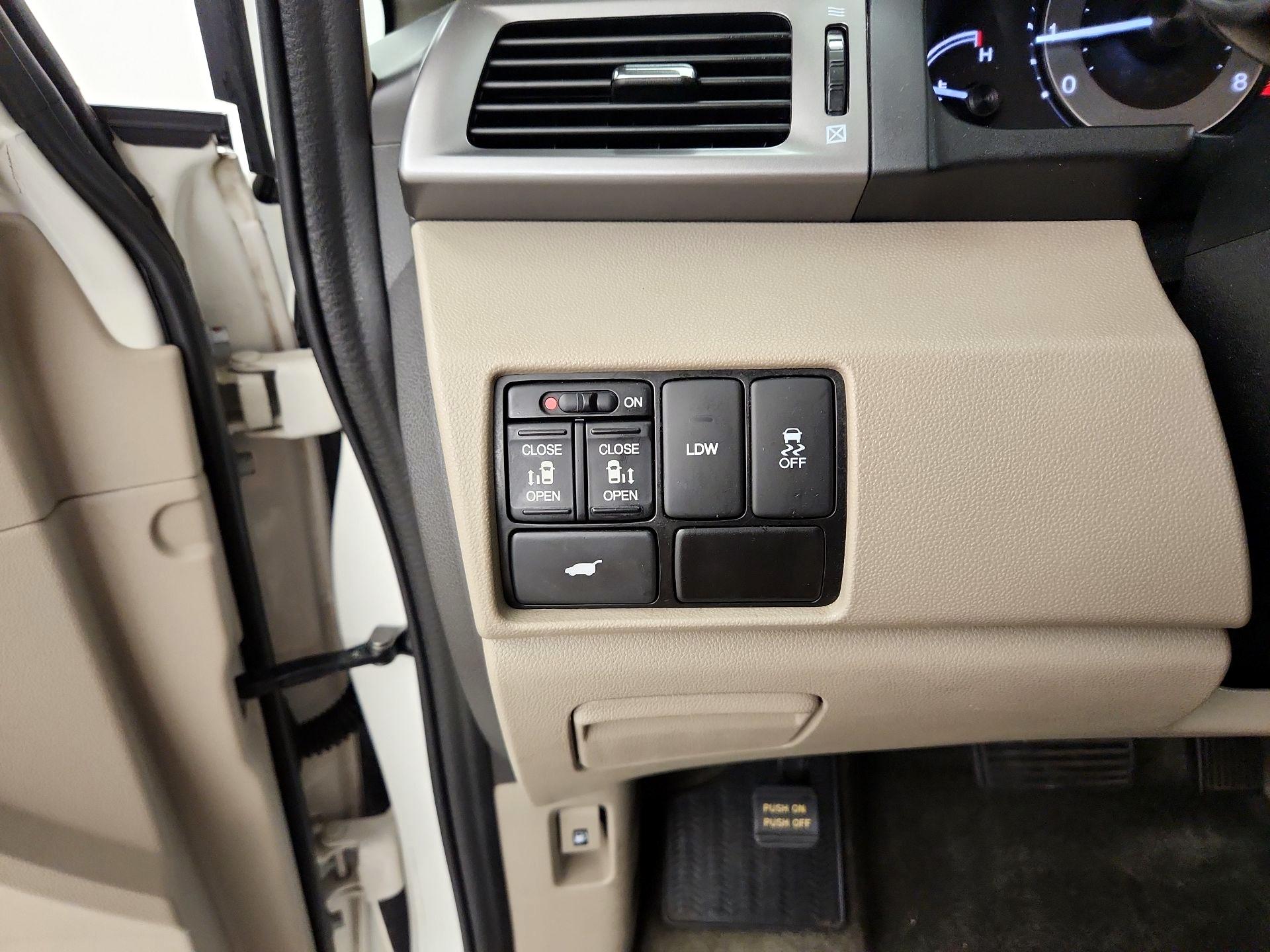 Thumbnail: 2014 Honda Odyssey - 13