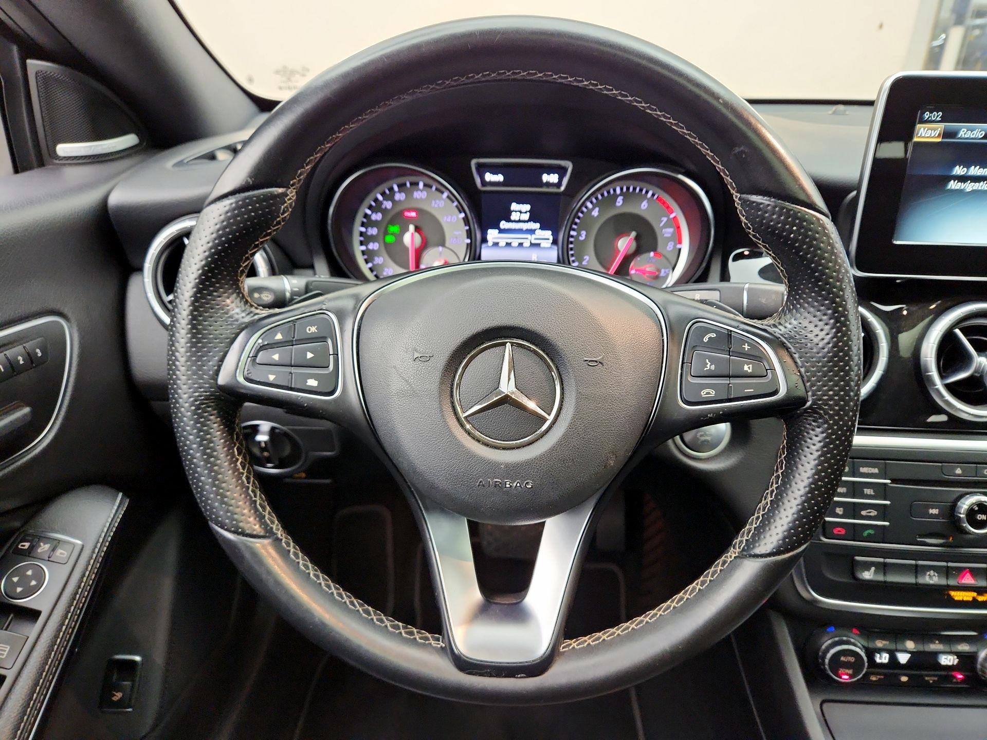 Thumbnail: 2015 Mercedes-Benz CLA - 10
