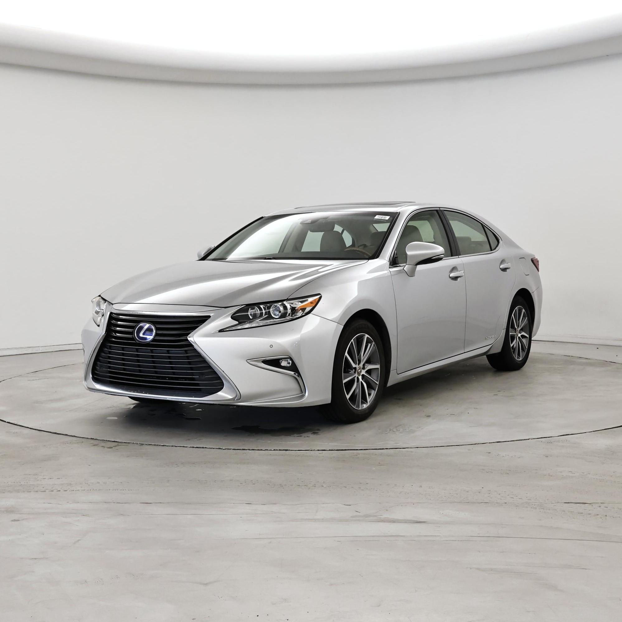 Thumbnail: 2016 Lexus ES - 4