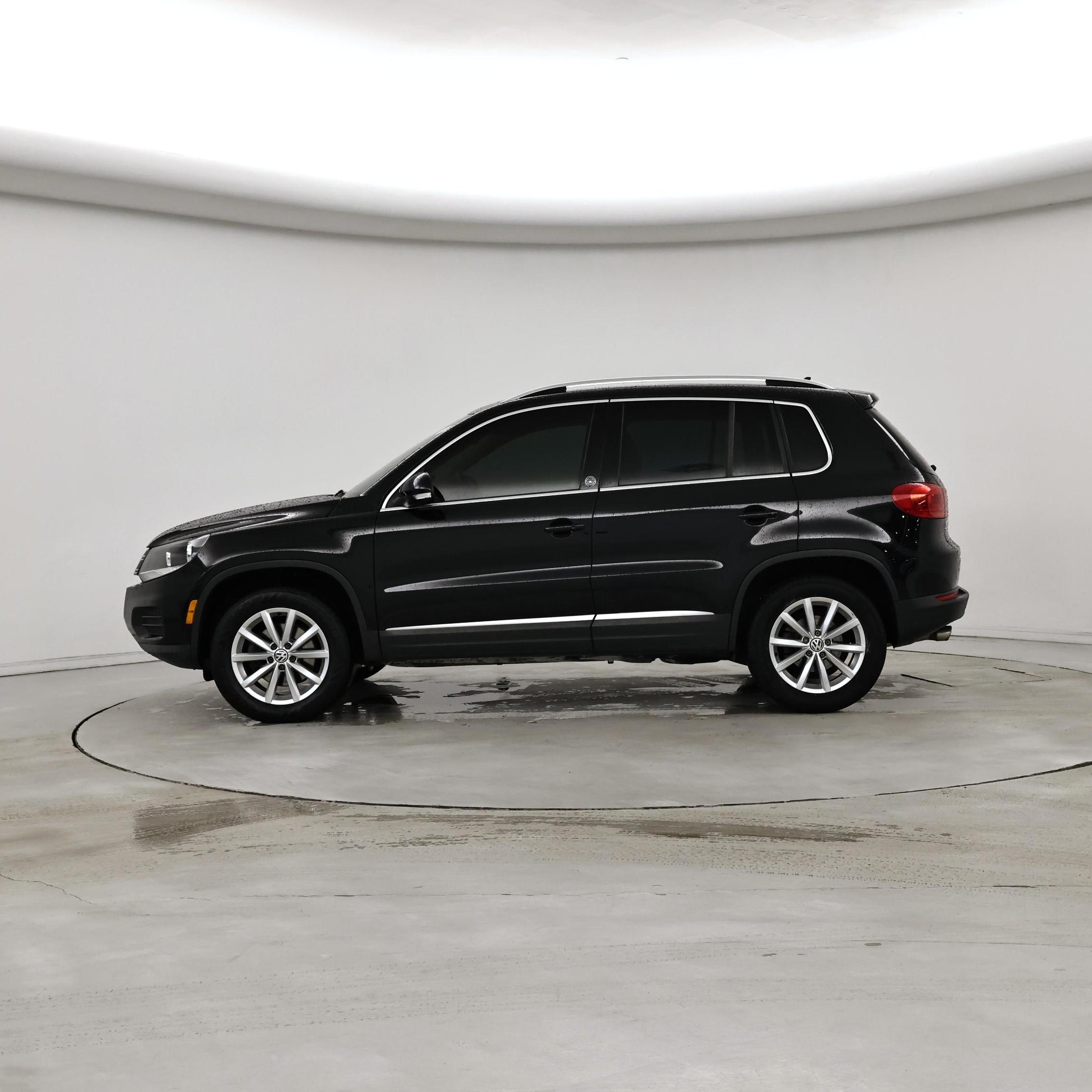 Thumbnail: 2017 Volkswagen Tiguan - 3