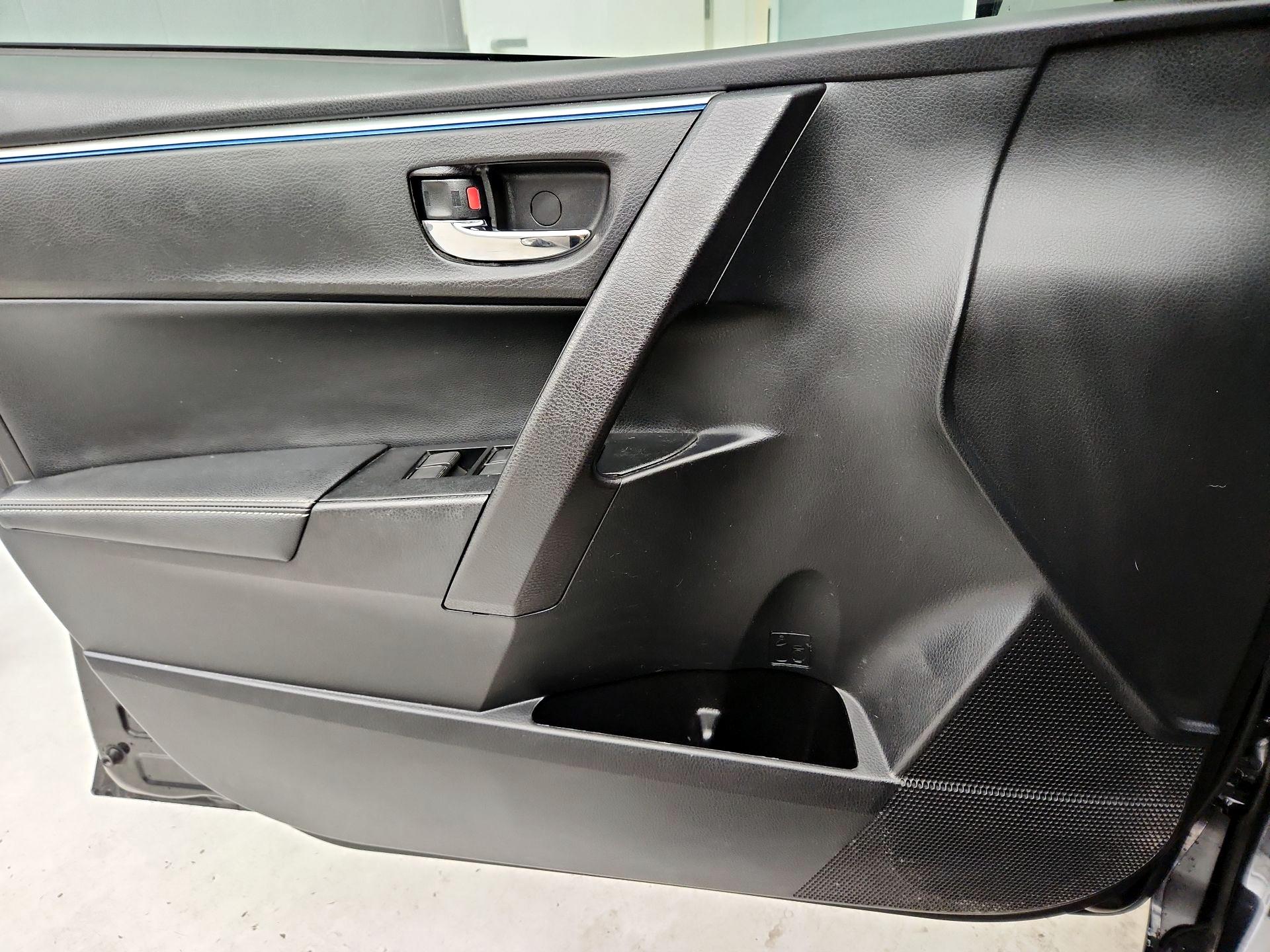 Thumbnail: 2016 Toyota Corolla - 12