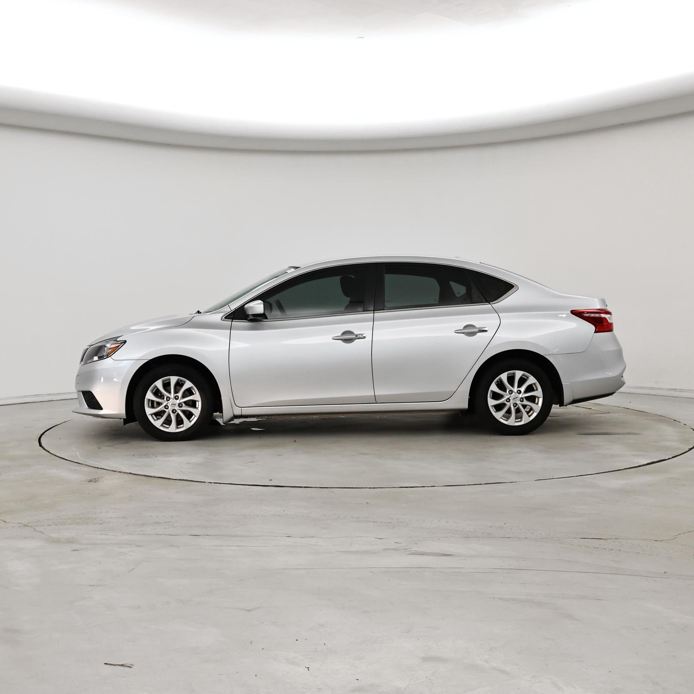Thumbnail: 2019 Nissan Sentra - 3