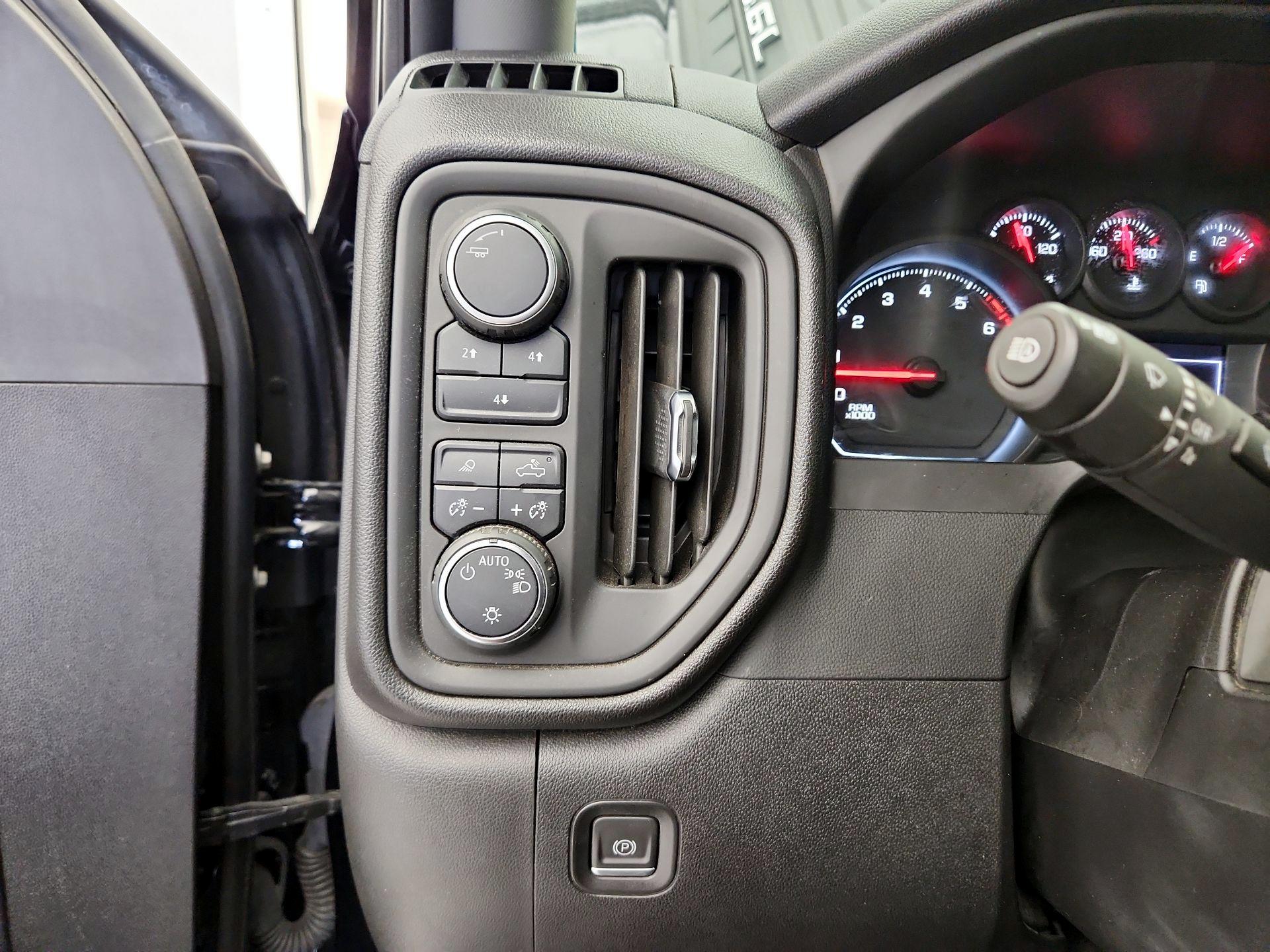 Thumbnail: 2024 Chevrolet Silverado 2500 - 13