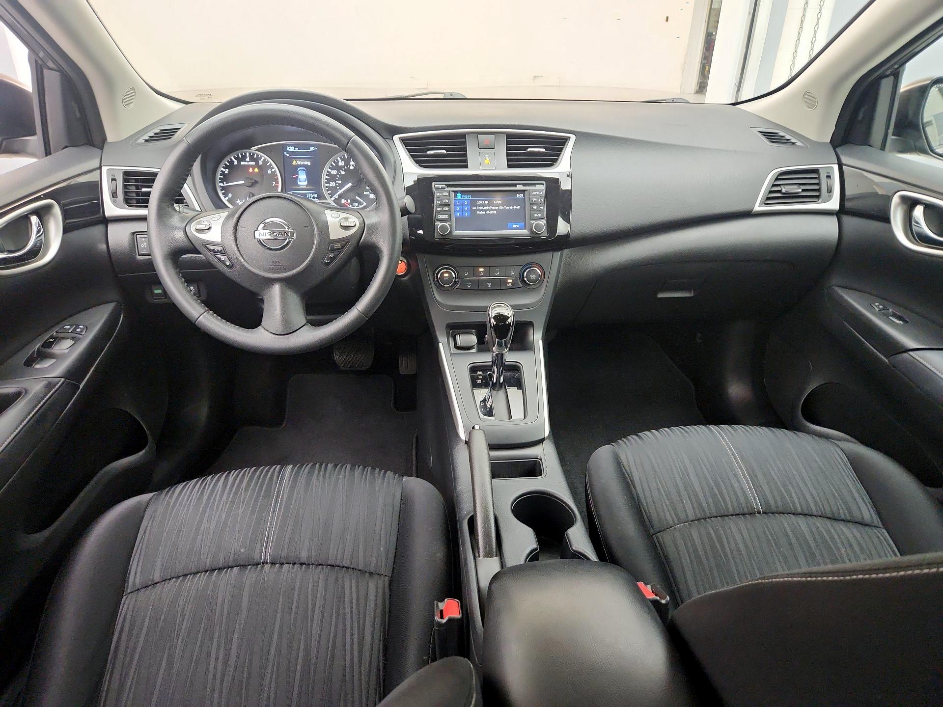 Thumbnail: 2017 Nissan Sentra - 9
