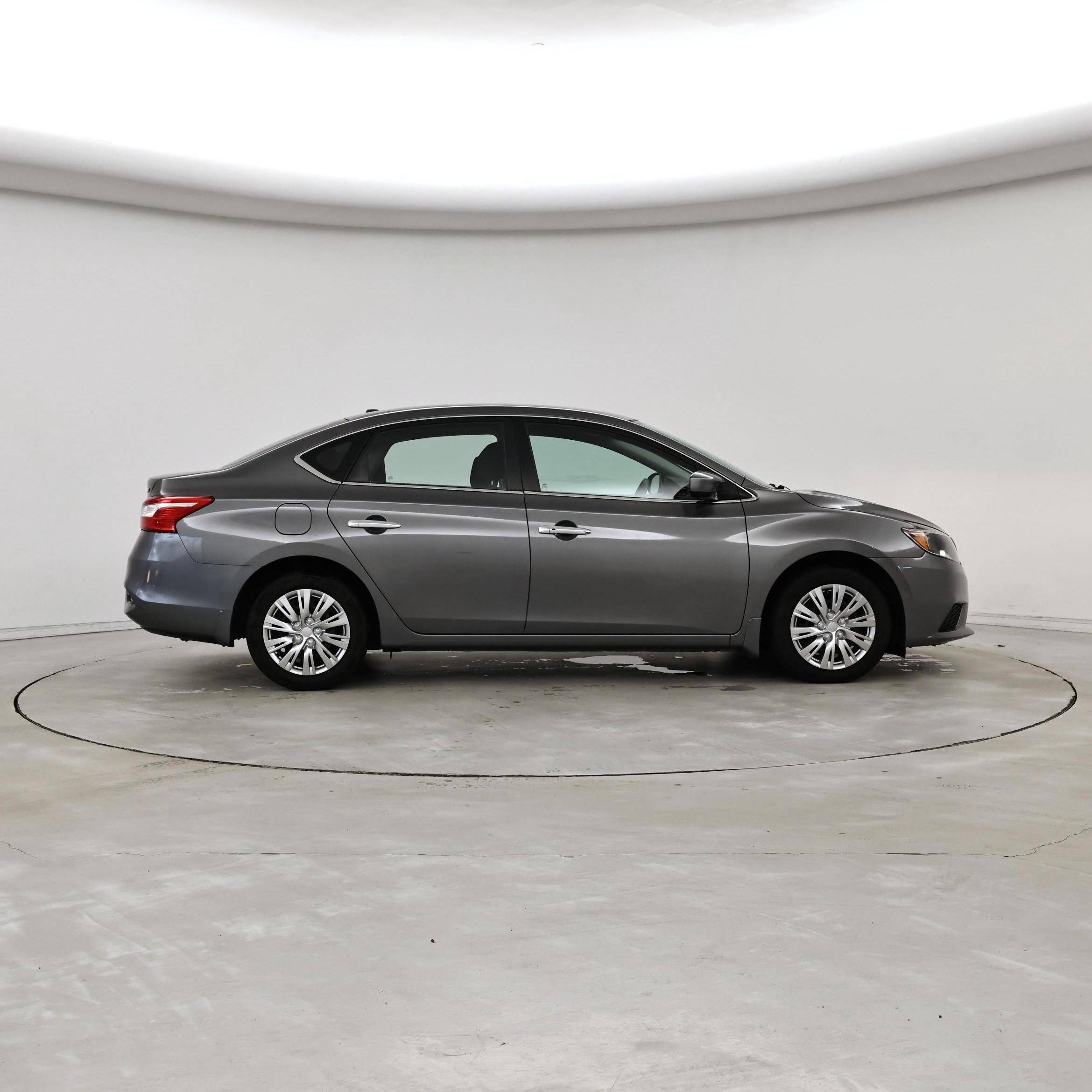 Thumbnail: 2017 Nissan Sentra - 7