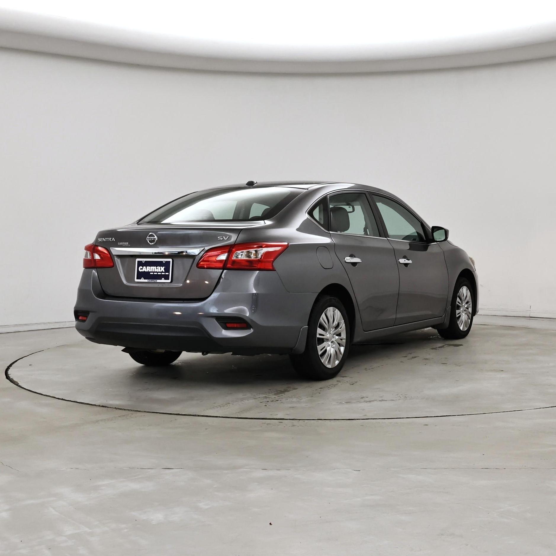 Thumbnail: 2017 Nissan Sentra - 8
