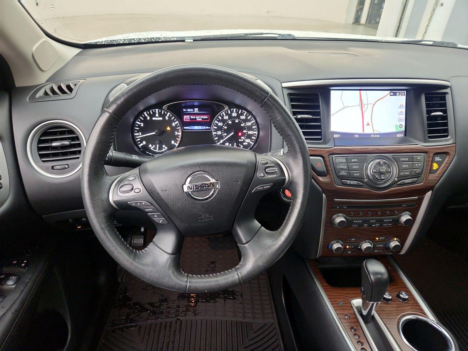 Thumbnail: 2017 Nissan Pathfinder - 10