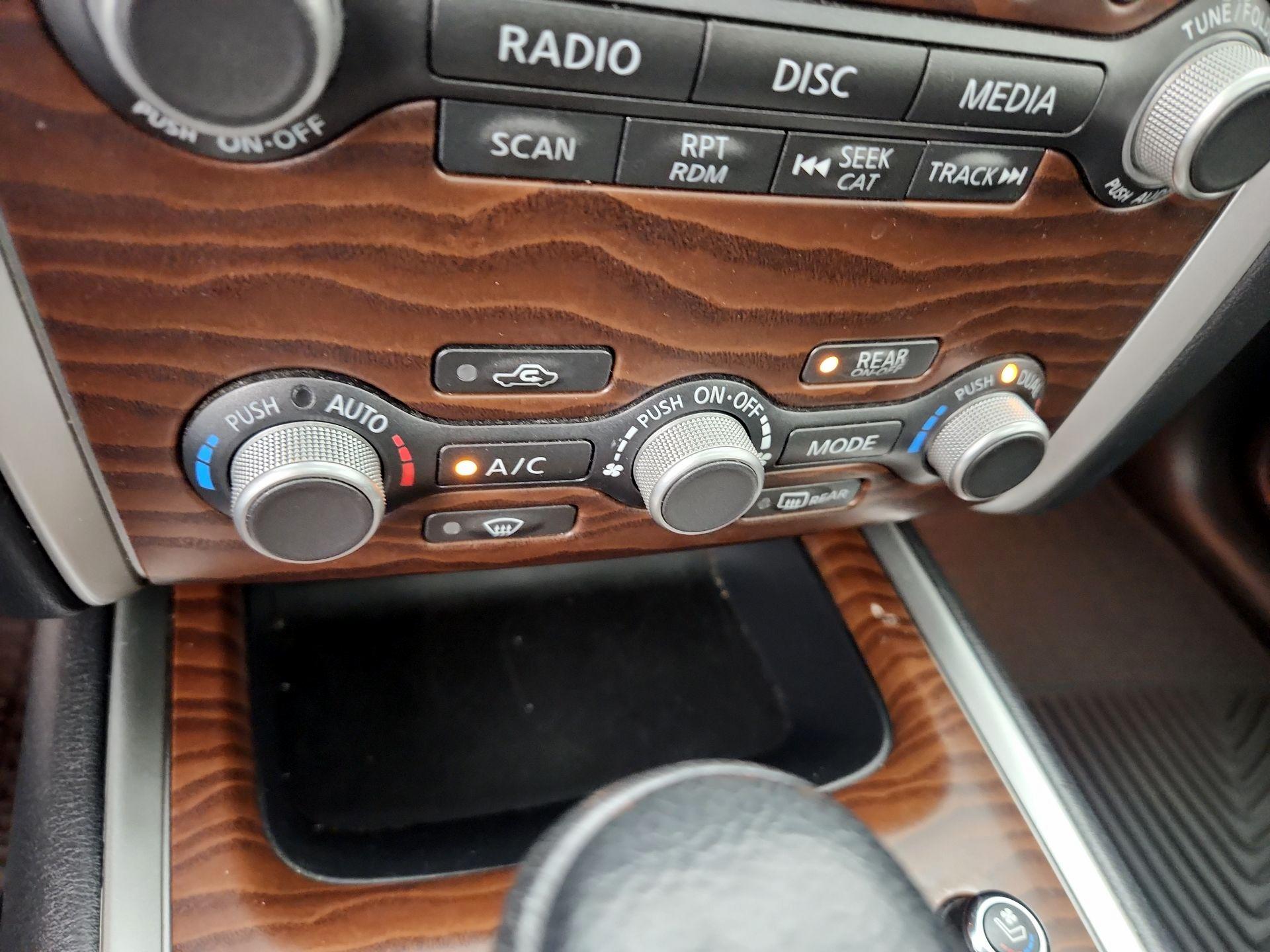 Thumbnail: 2017 Nissan Pathfinder - 17