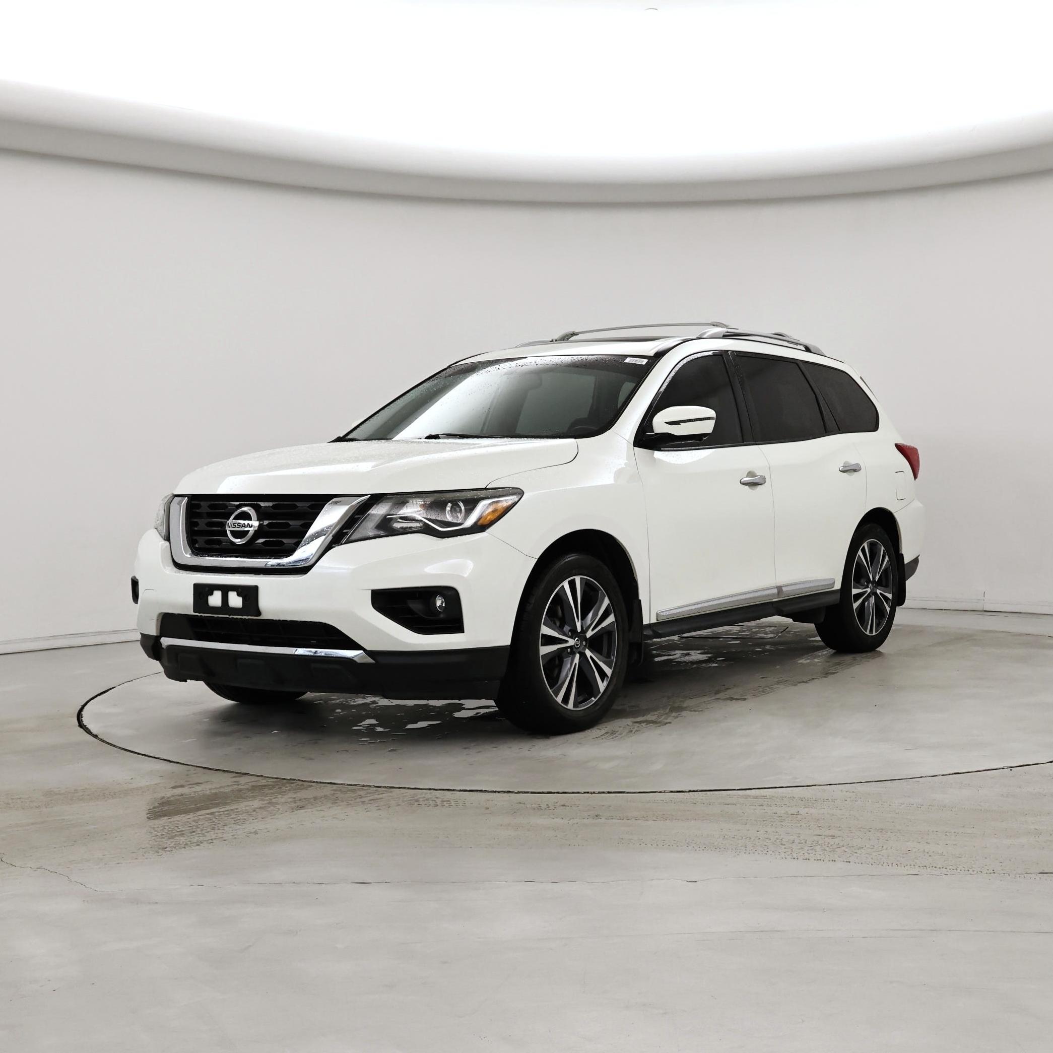 Thumbnail: 2017 Nissan Pathfinder - 4
