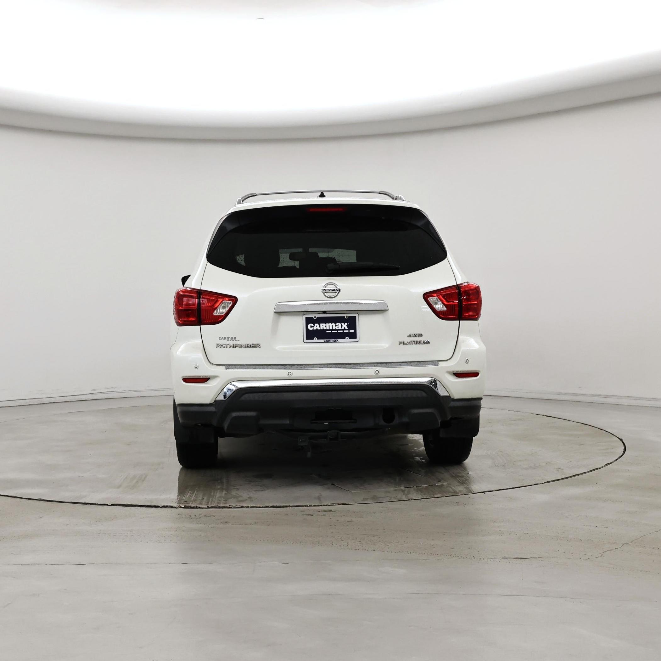Thumbnail: 2017 Nissan Pathfinder - 6
