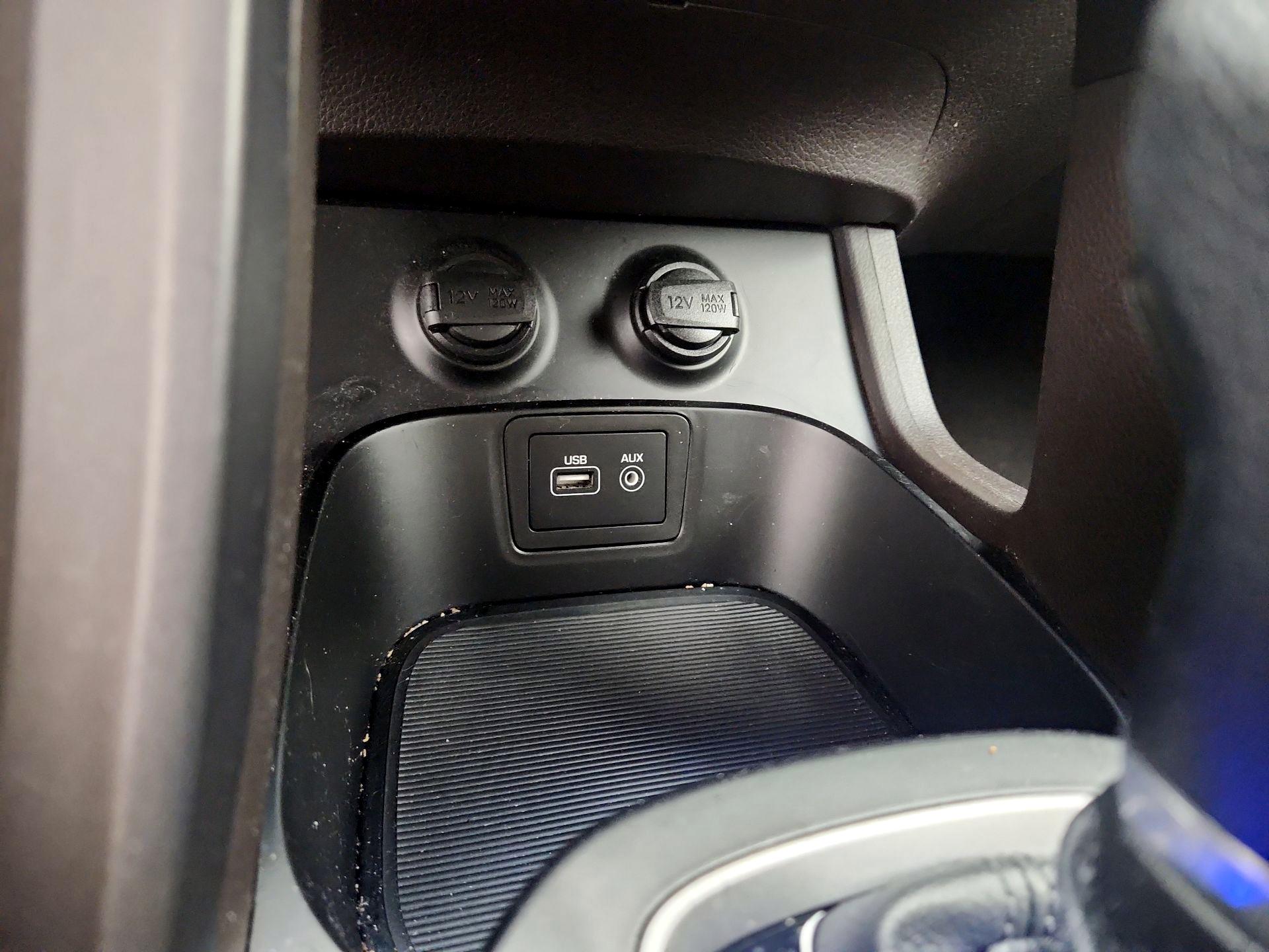 Thumbnail: 2017 Hyundai Santa Fe - 18