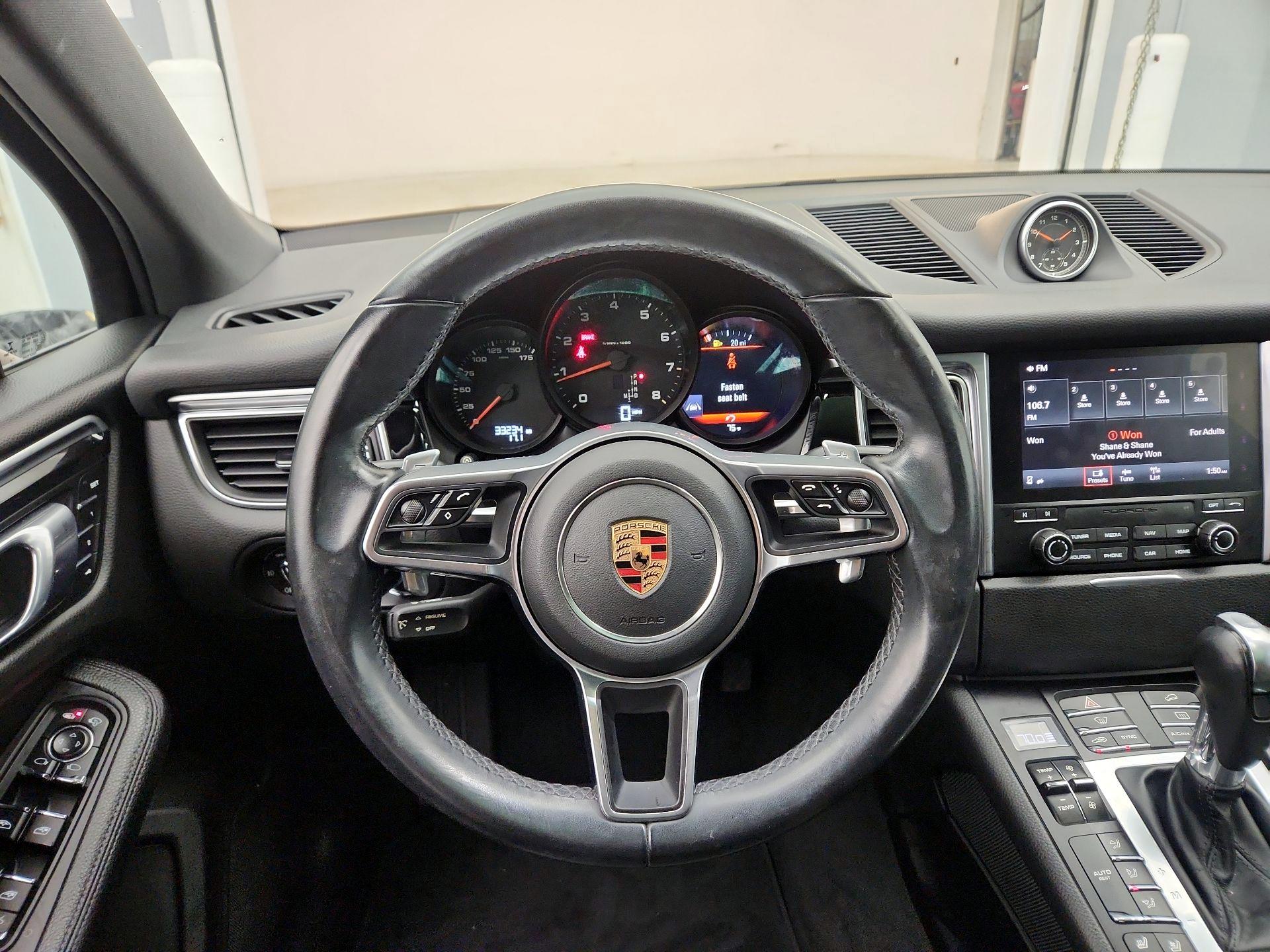 Thumbnail: 2018 Porsche Macan - 10