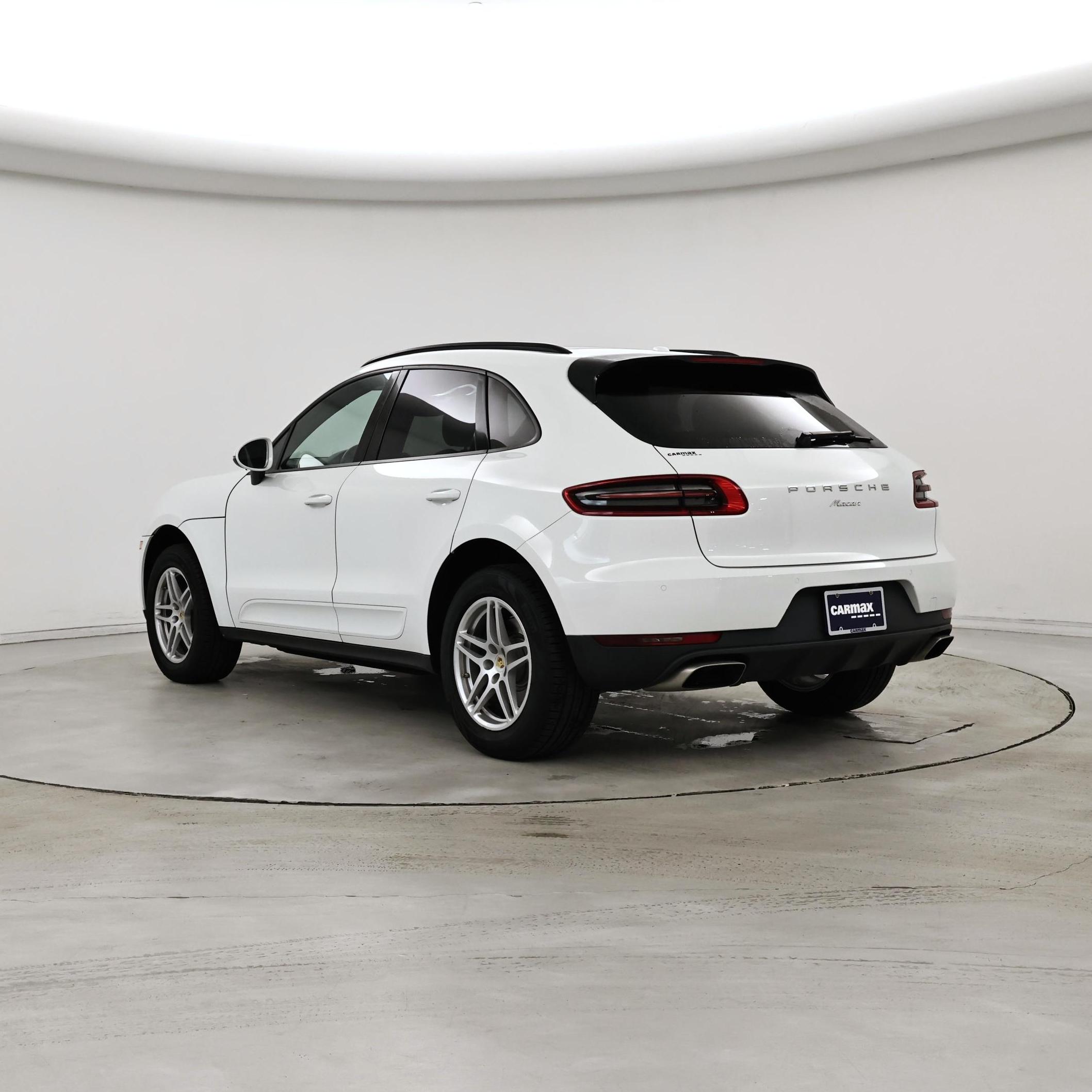 Thumbnail: 2018 Porsche Macan - 2
