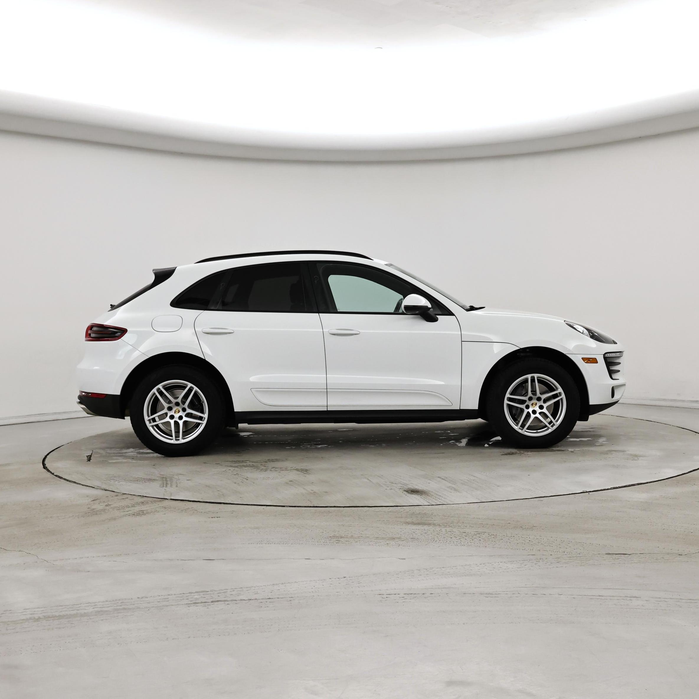 Thumbnail: 2018 Porsche Macan - 7