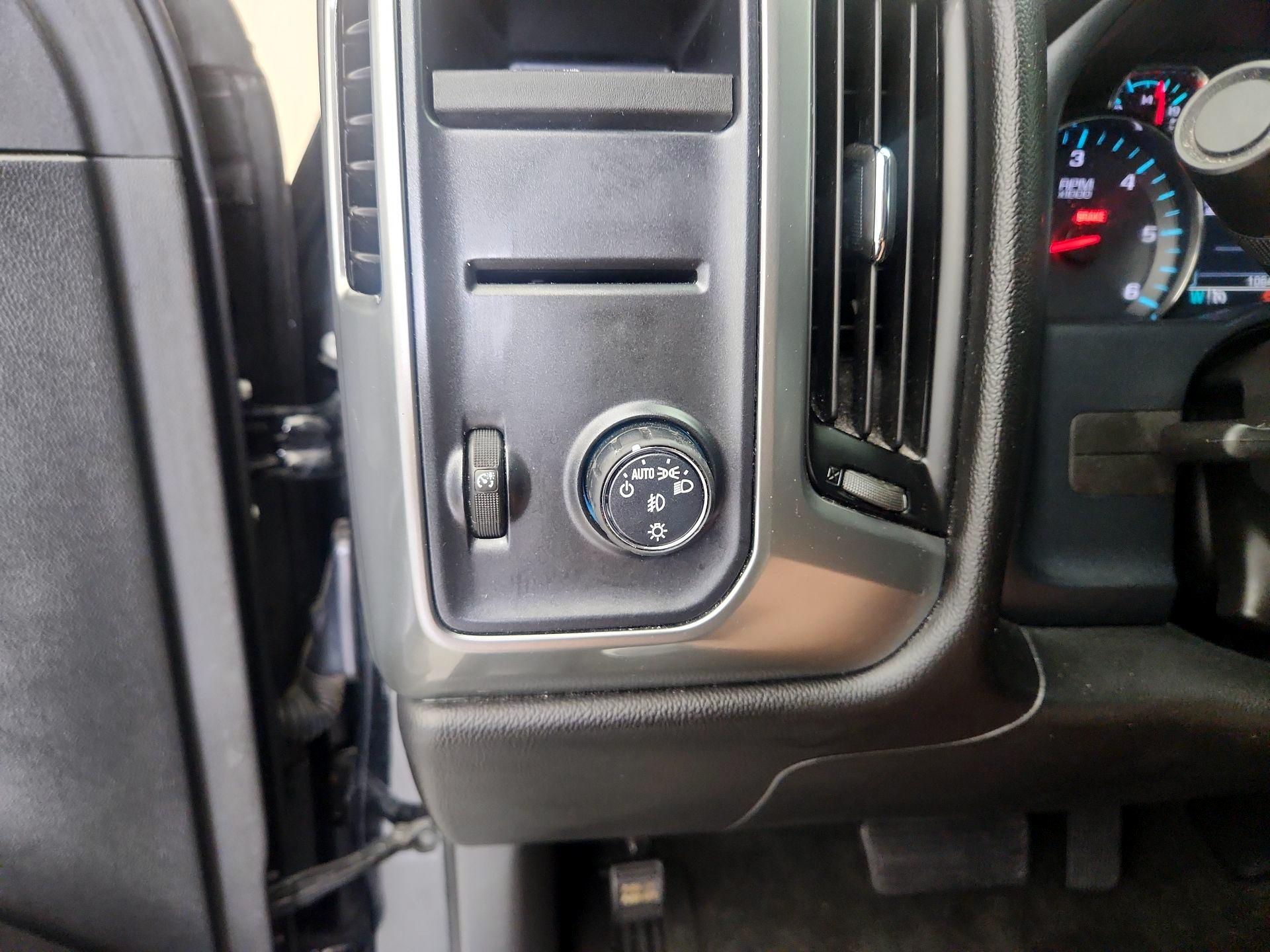 Thumbnail: 2018 Chevrolet Silverado 1500 - 13