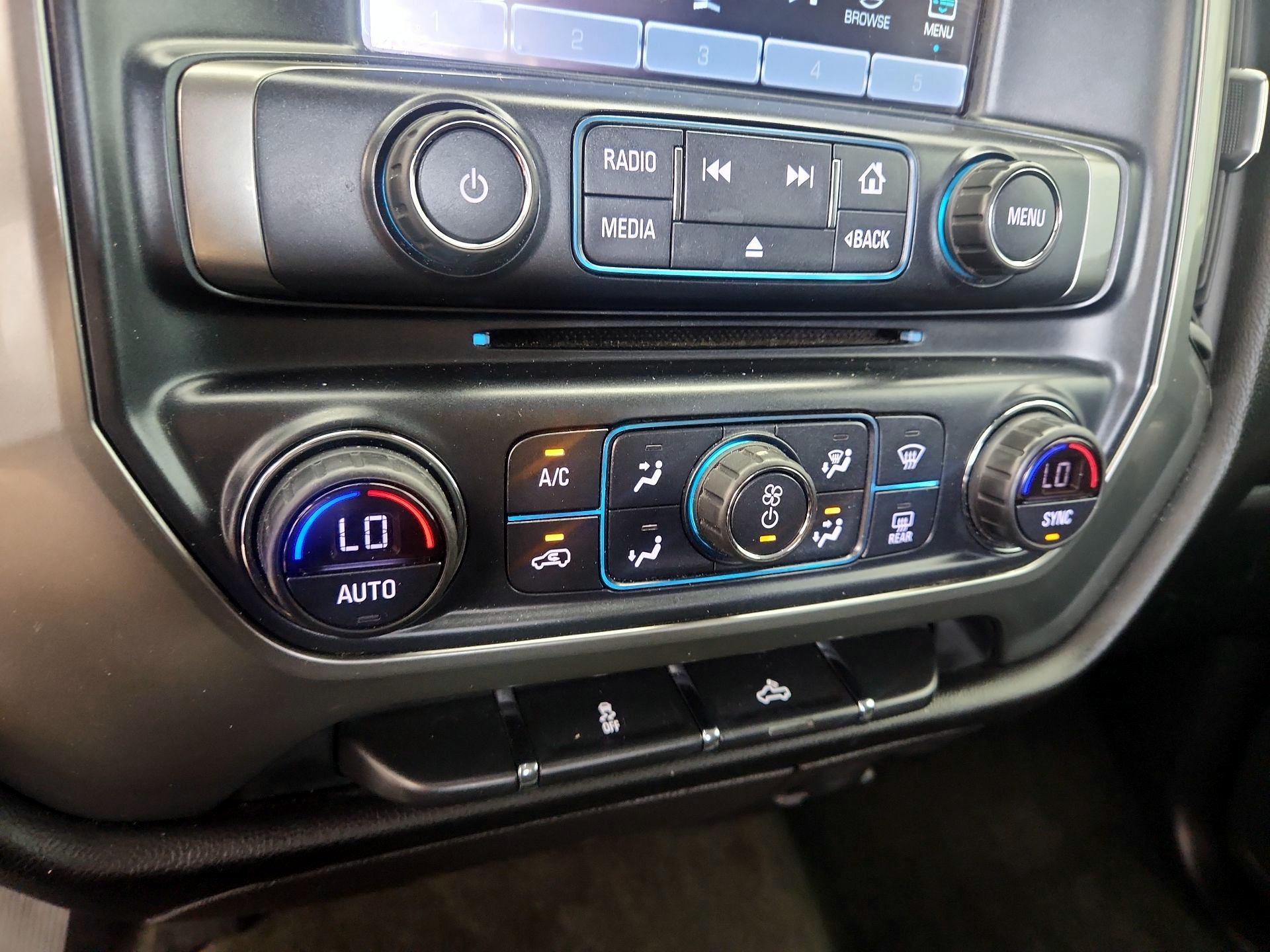 Thumbnail: 2018 Chevrolet Silverado 1500 - 17