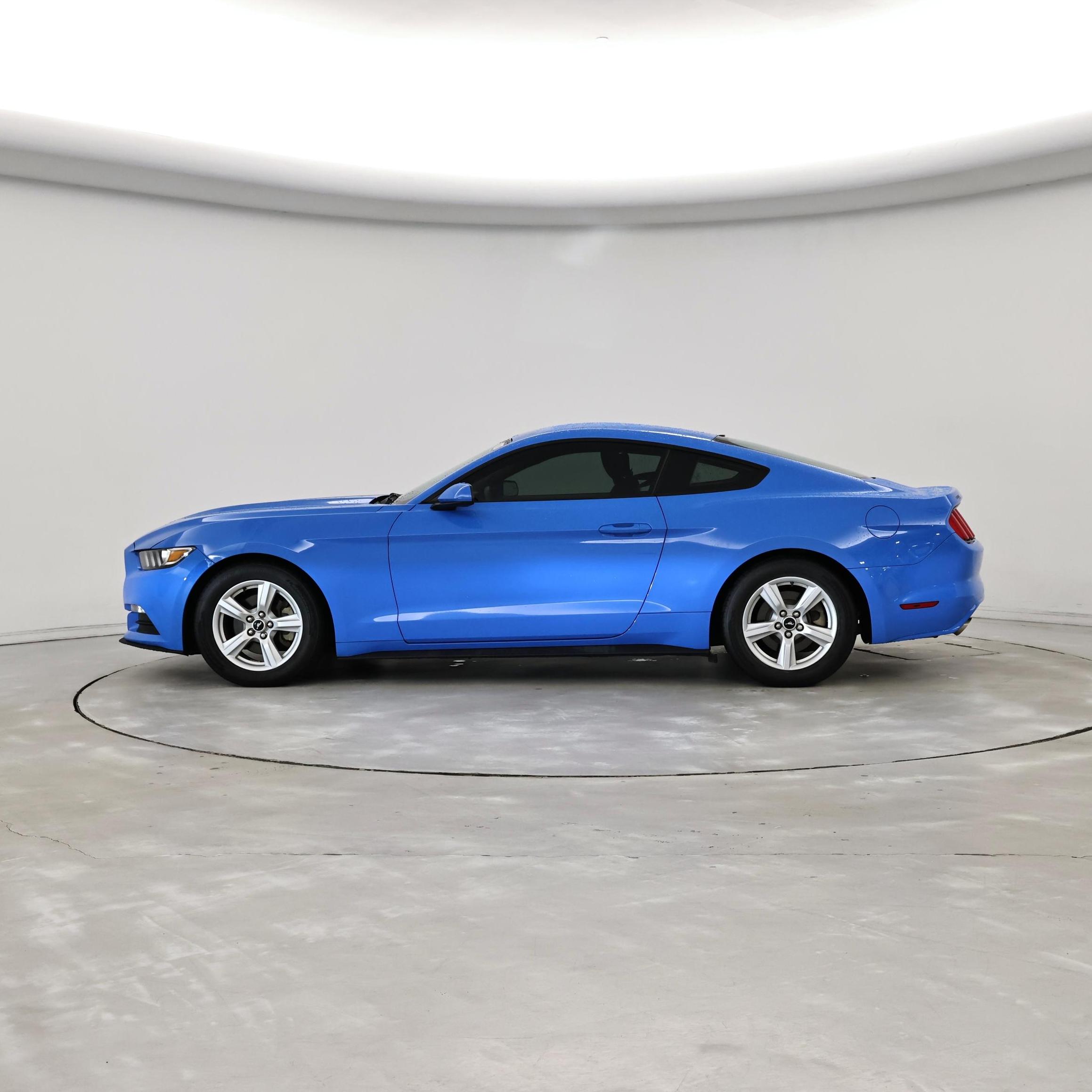 Thumbnail: 2017 Ford Mustang - 3