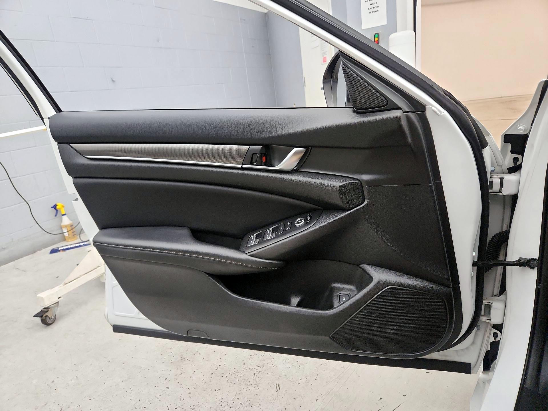 Thumbnail: 2018 Honda Accord - 12