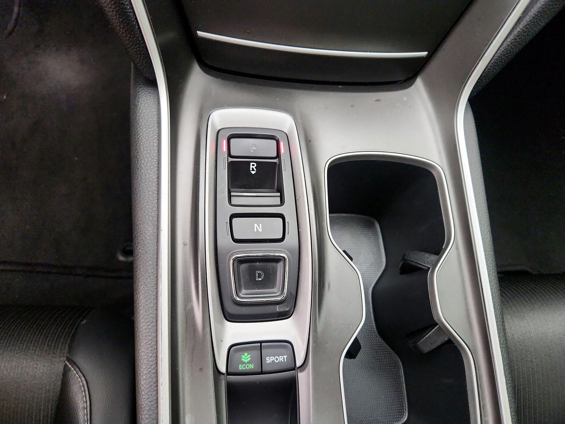 Thumbnail: 2018 Honda Accord - 18