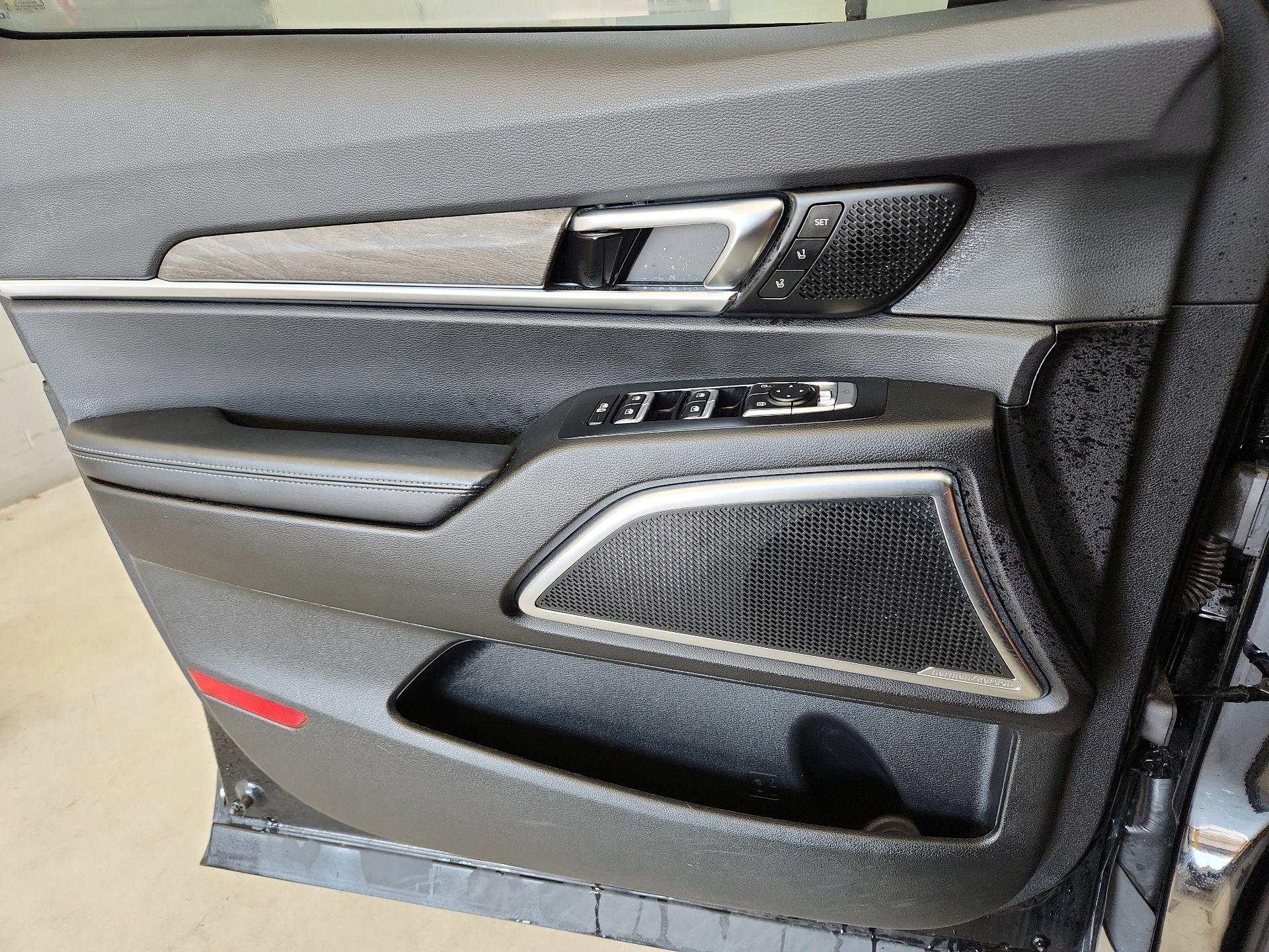 Thumbnail: 2022 Kia Telluride - 12