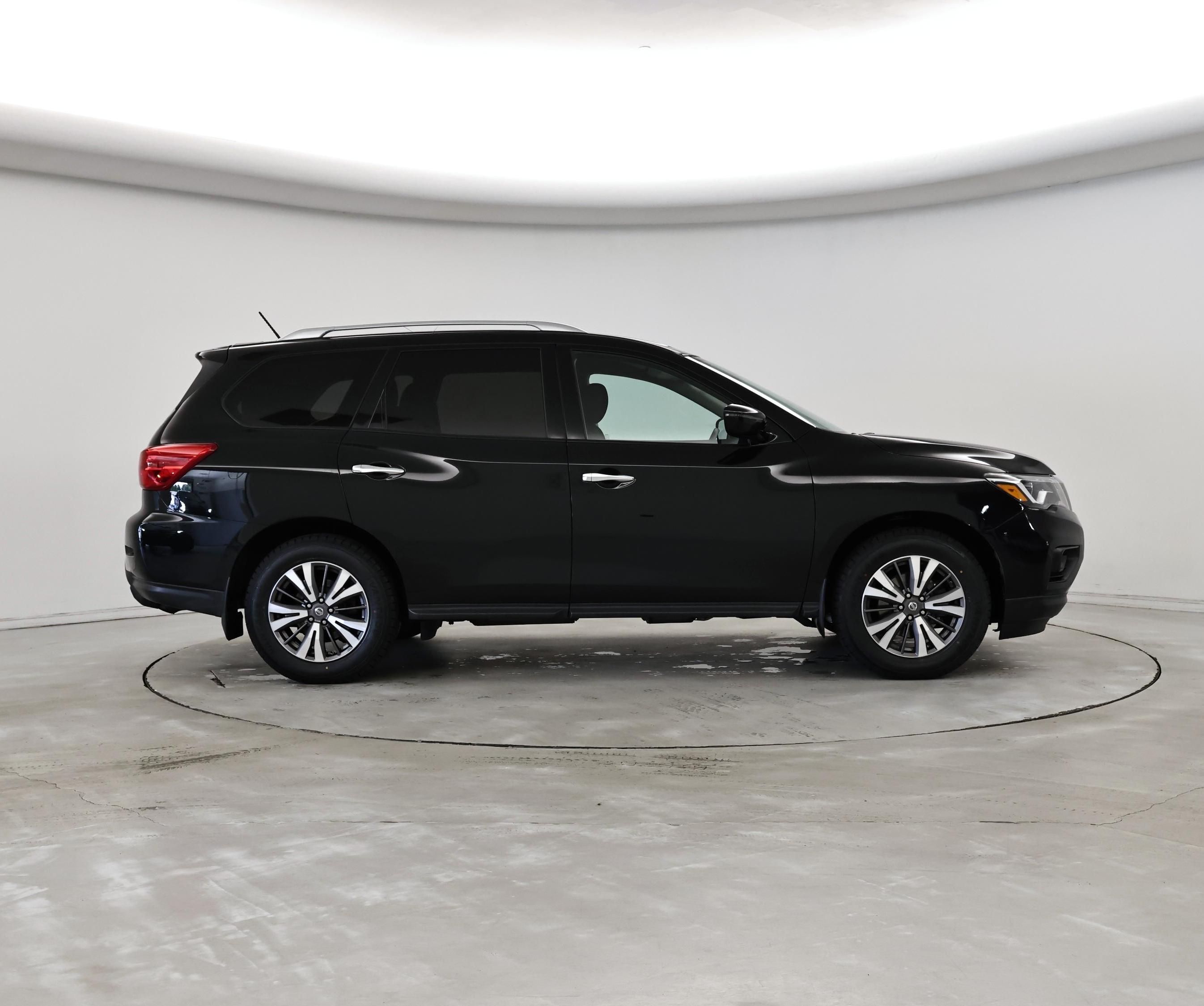 Thumbnail: 2017 Nissan Pathfinder - 7