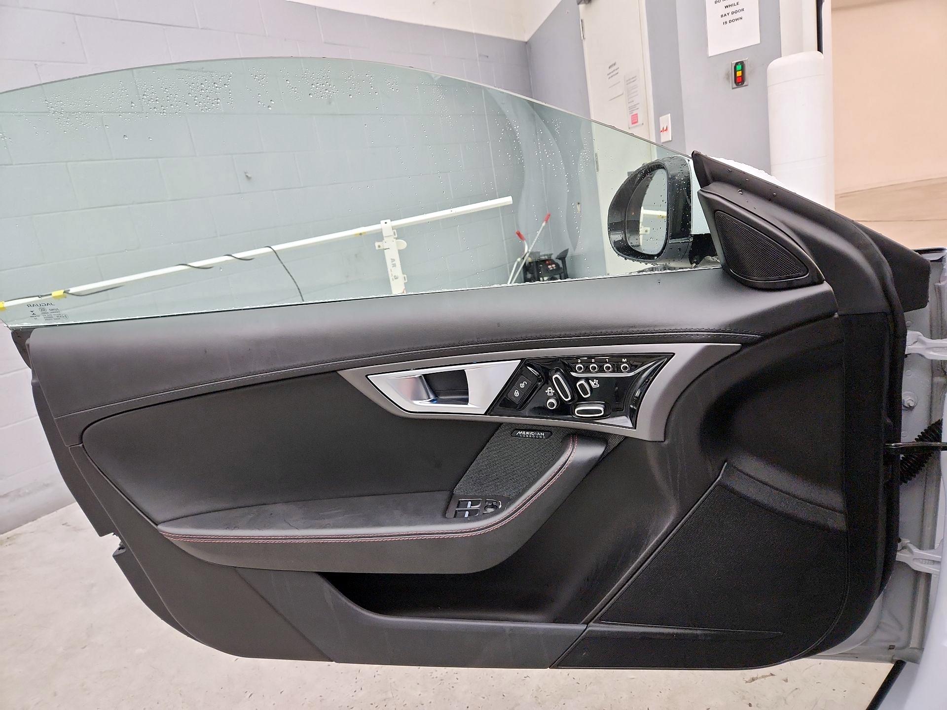 Thumbnail: 2016 Jaguar F-Type - 12