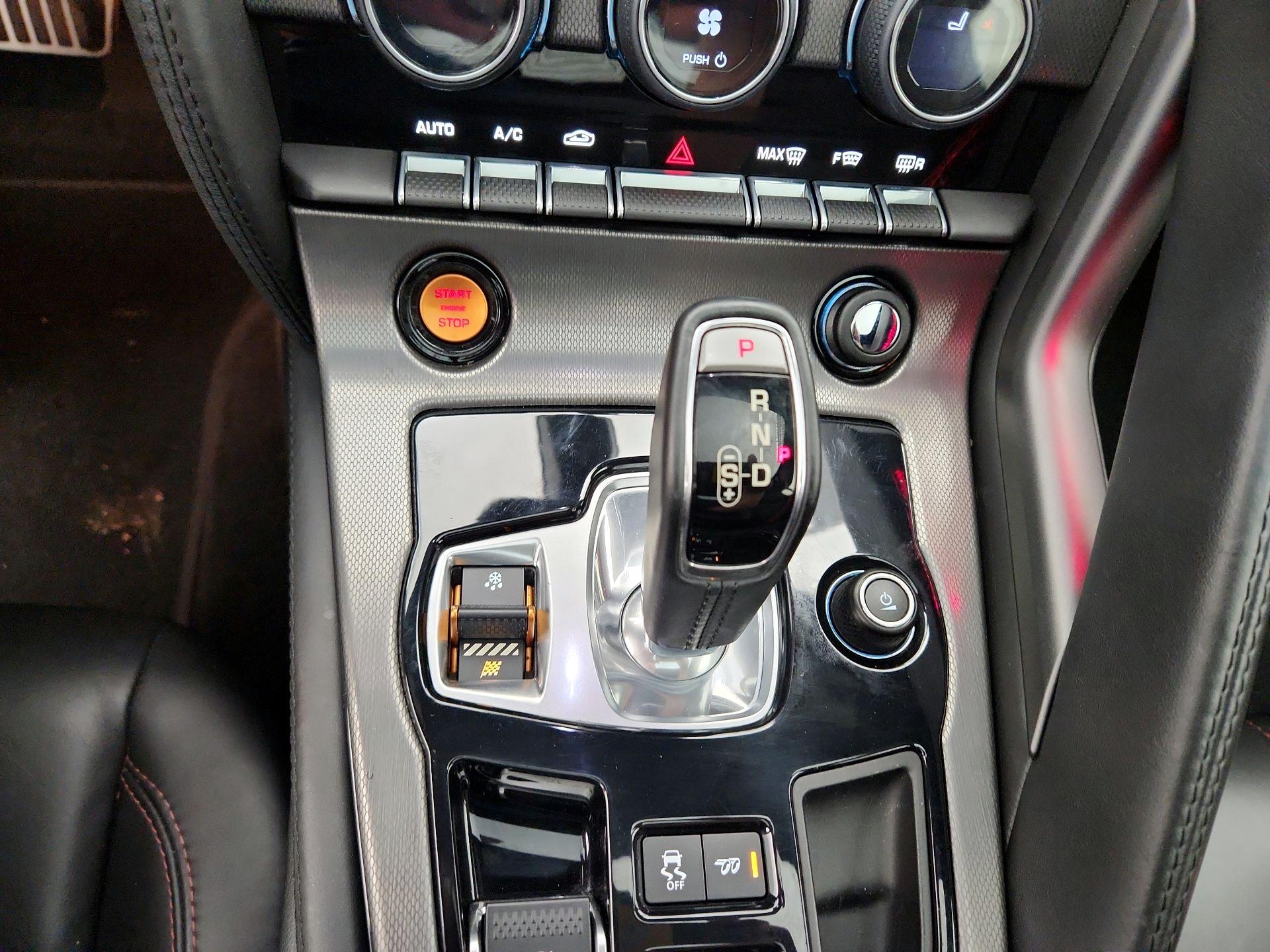 Thumbnail: 2016 Jaguar F-Type - 18