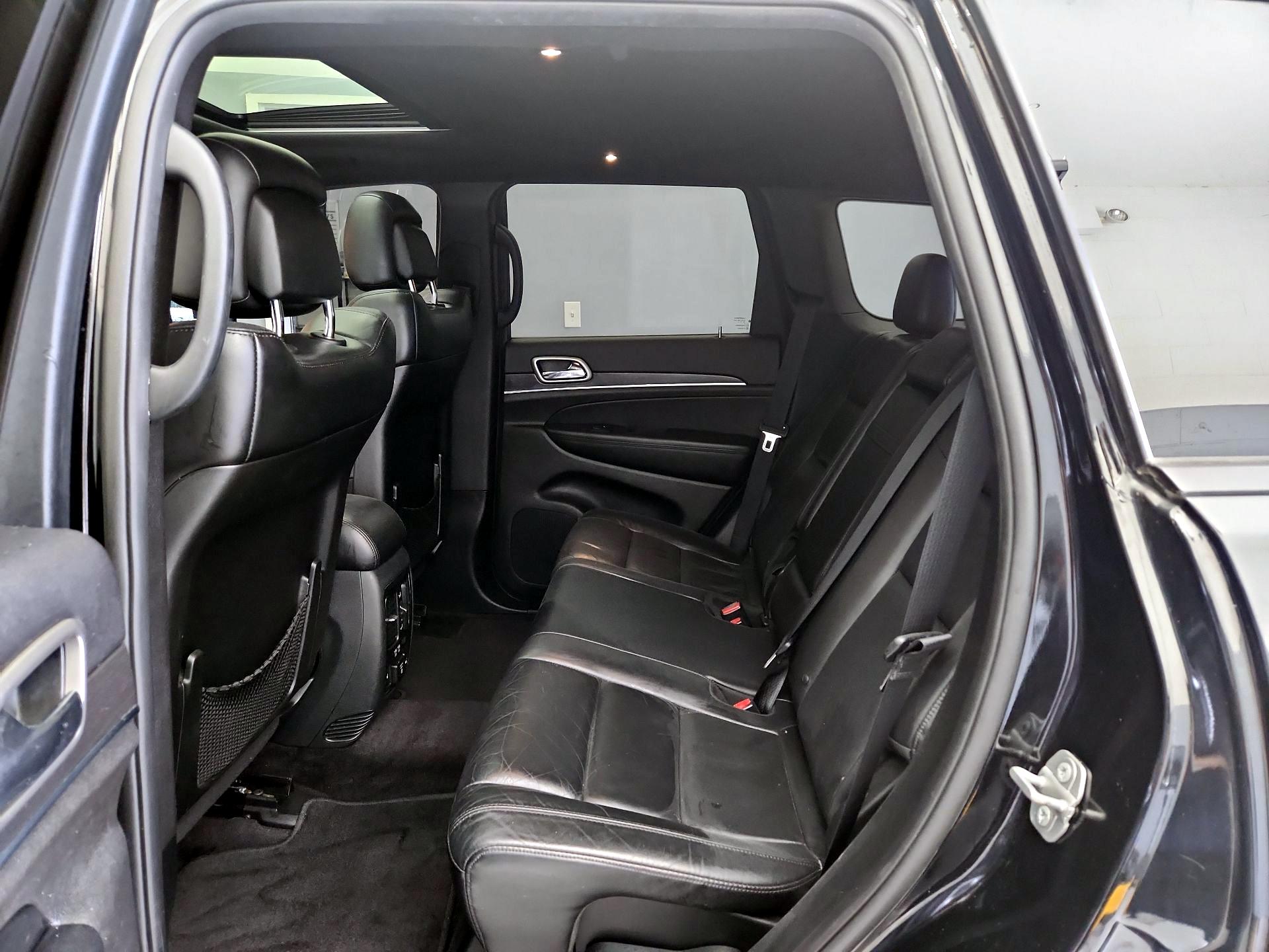 Thumbnail: 2018 Jeep Grand Cherokee - 20