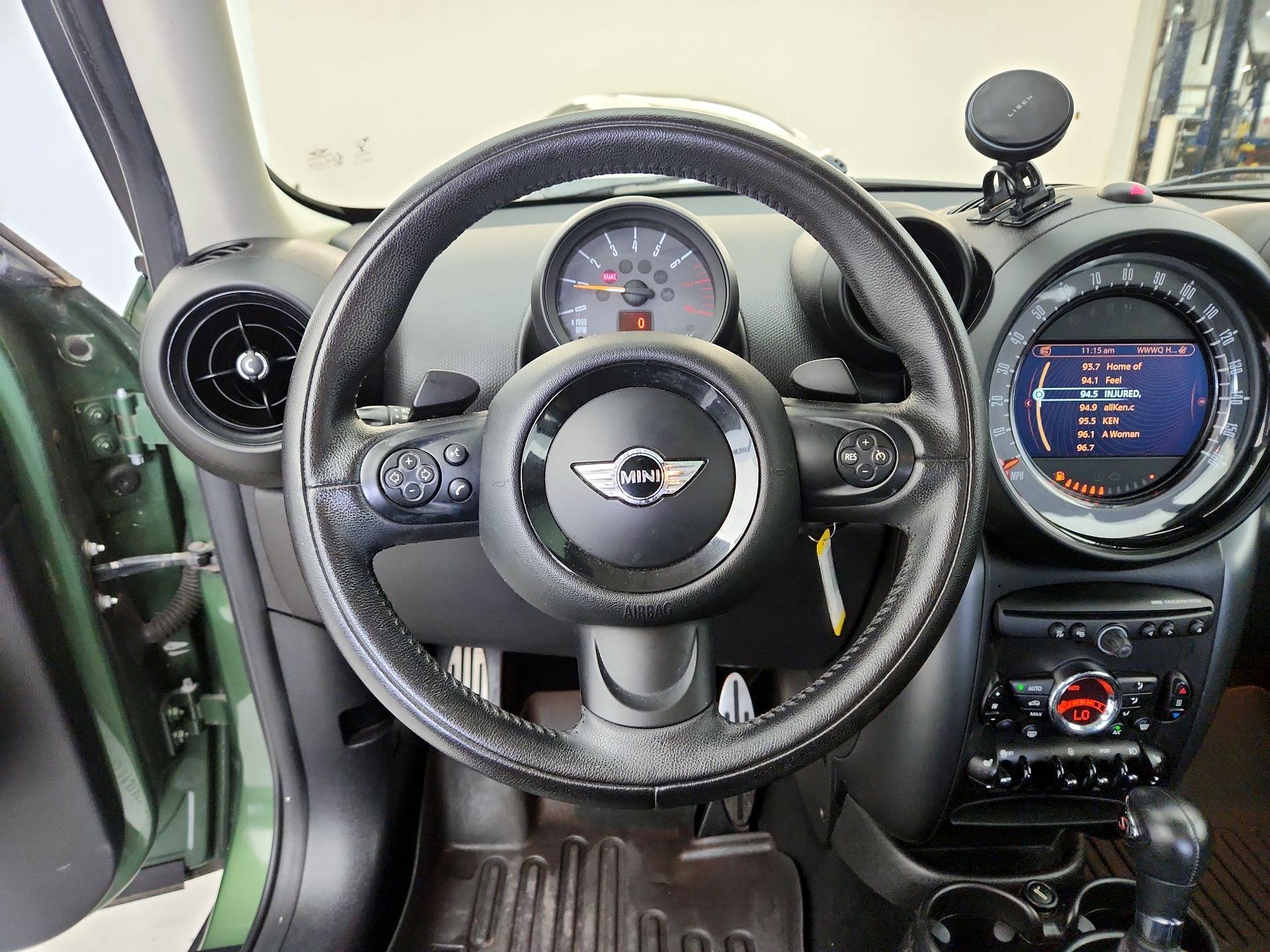 Thumbnail: 2015 MINI Cooper Countryman - 10