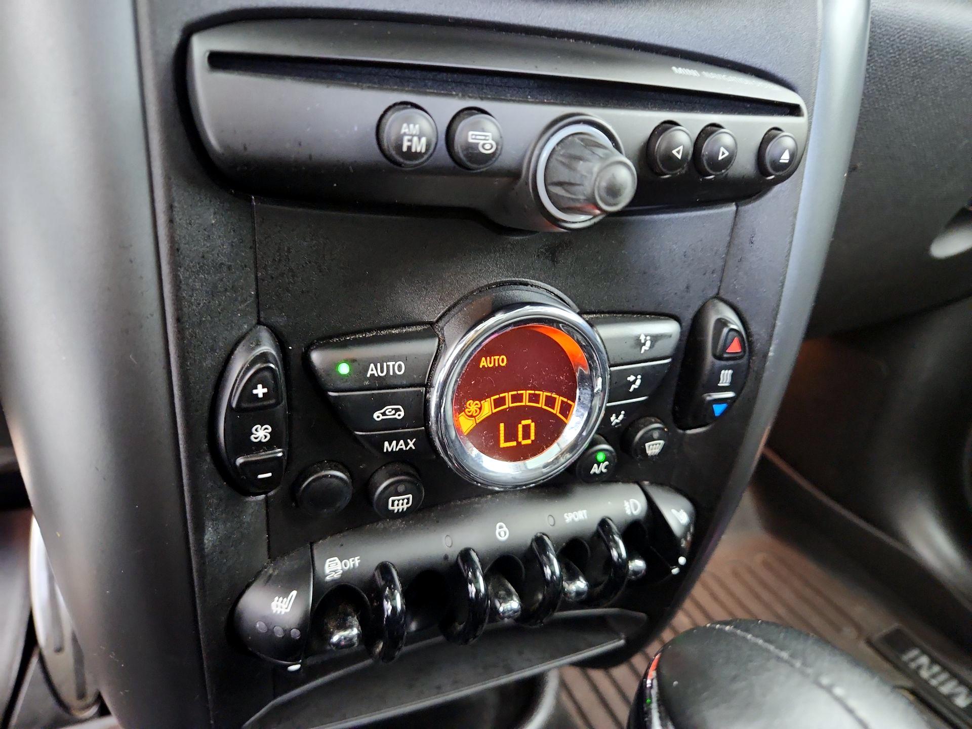 Thumbnail: 2015 MINI Cooper Countryman - 14