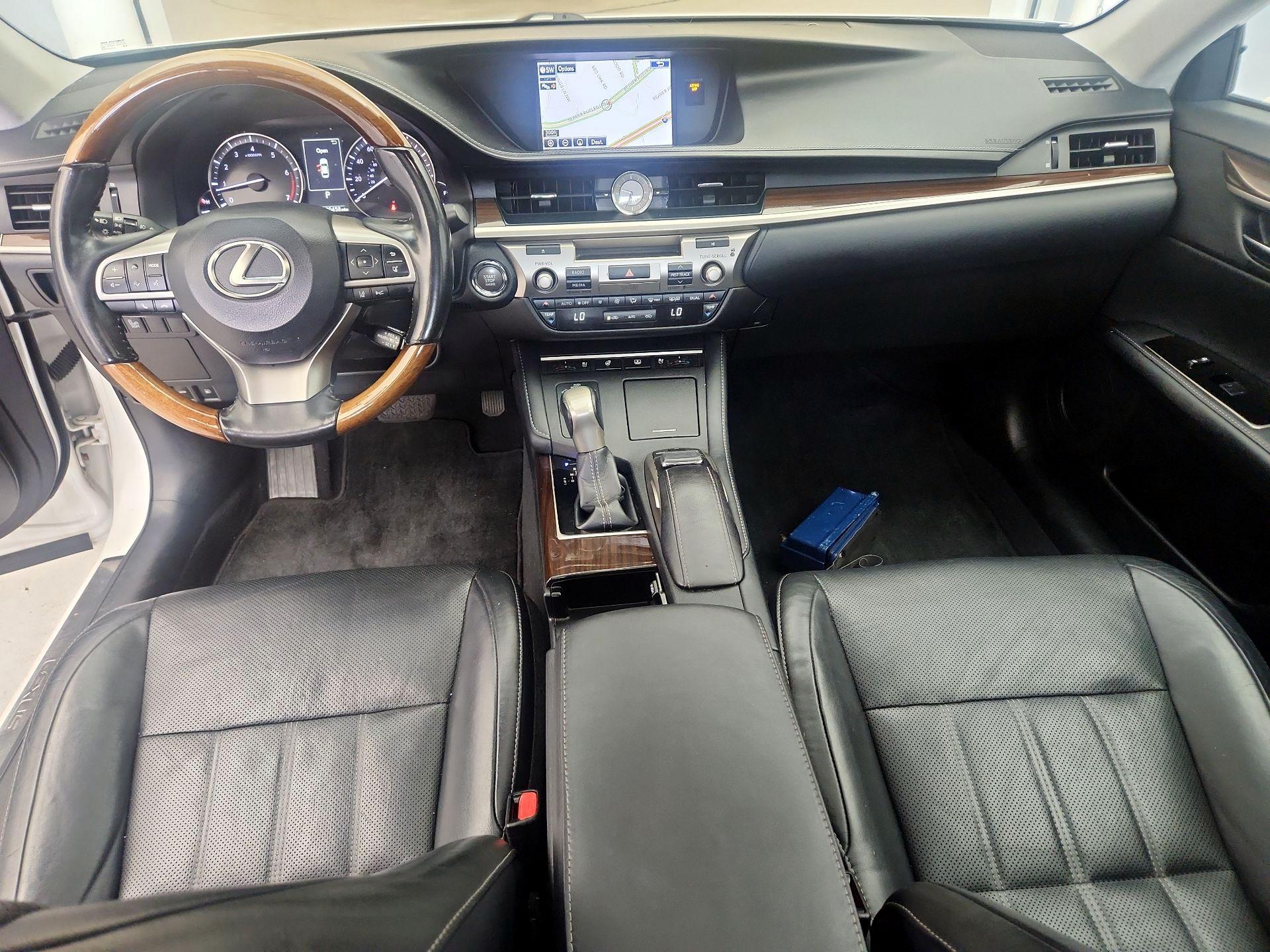 Thumbnail: 2016 Lexus ES - 9