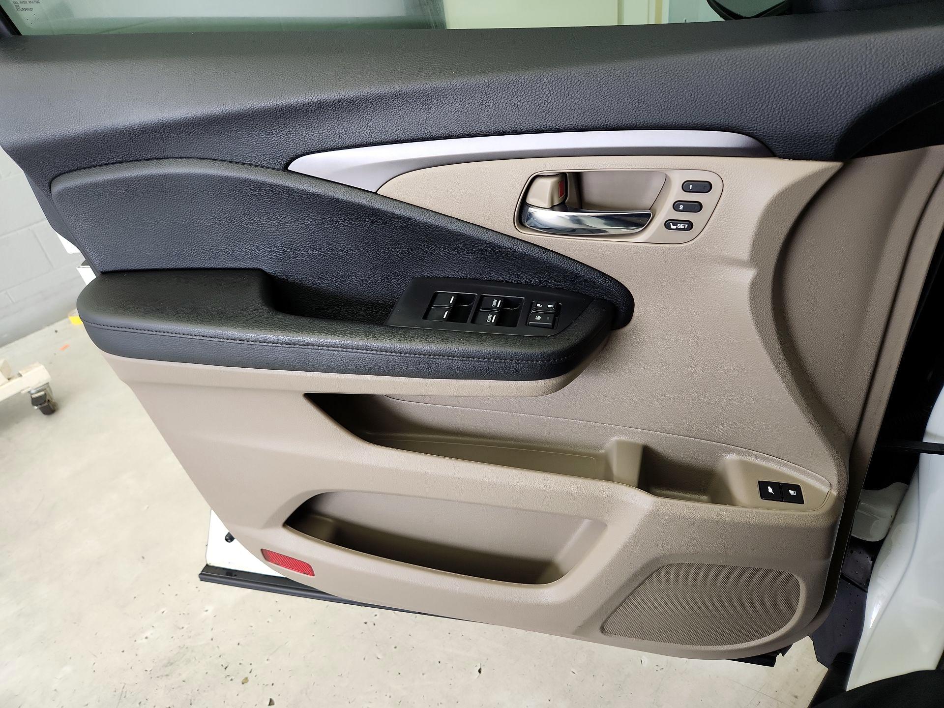 Thumbnail: 2021 Honda Pilot - 12