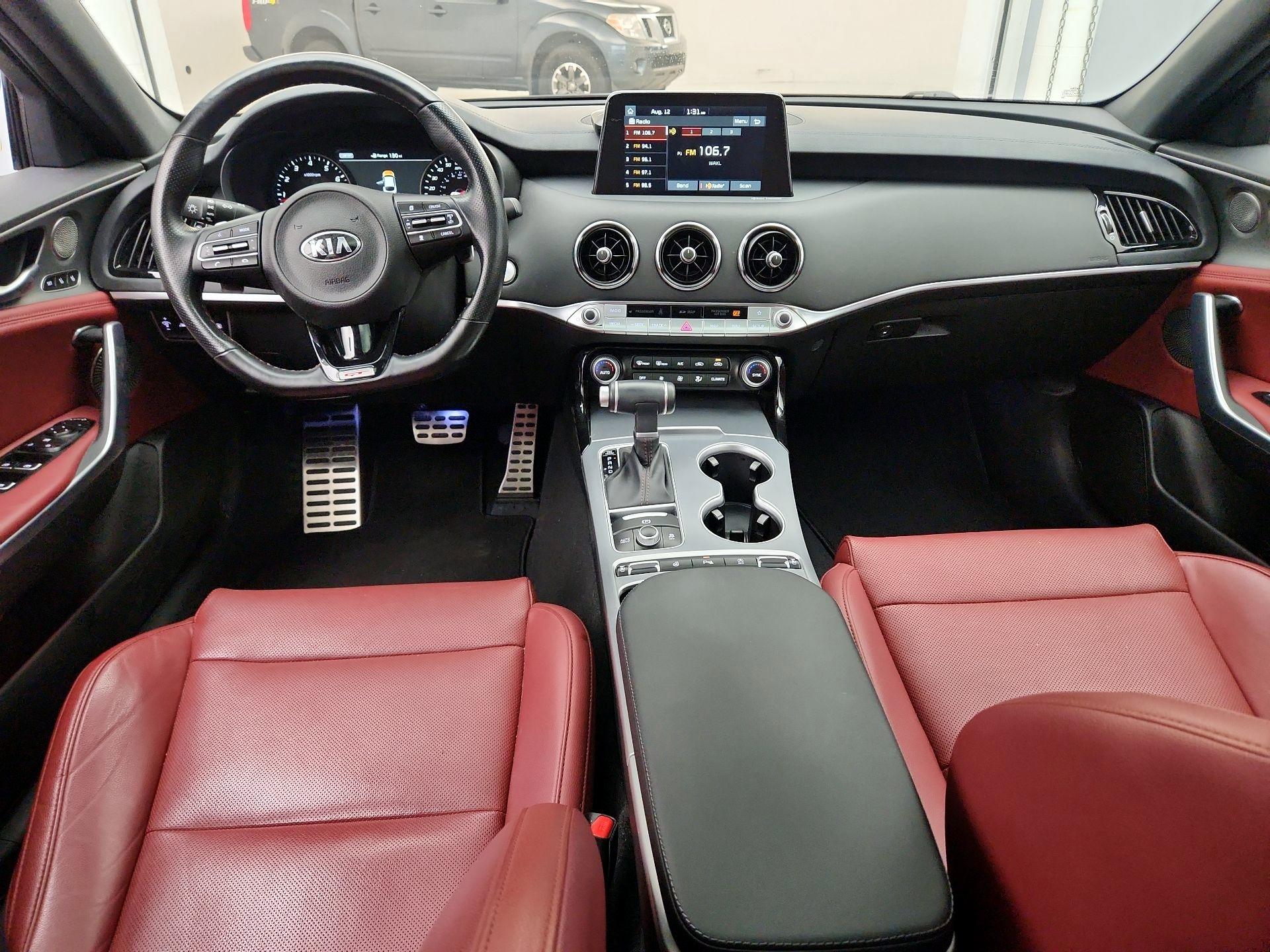 Thumbnail: 2019 Kia Stinger - 9