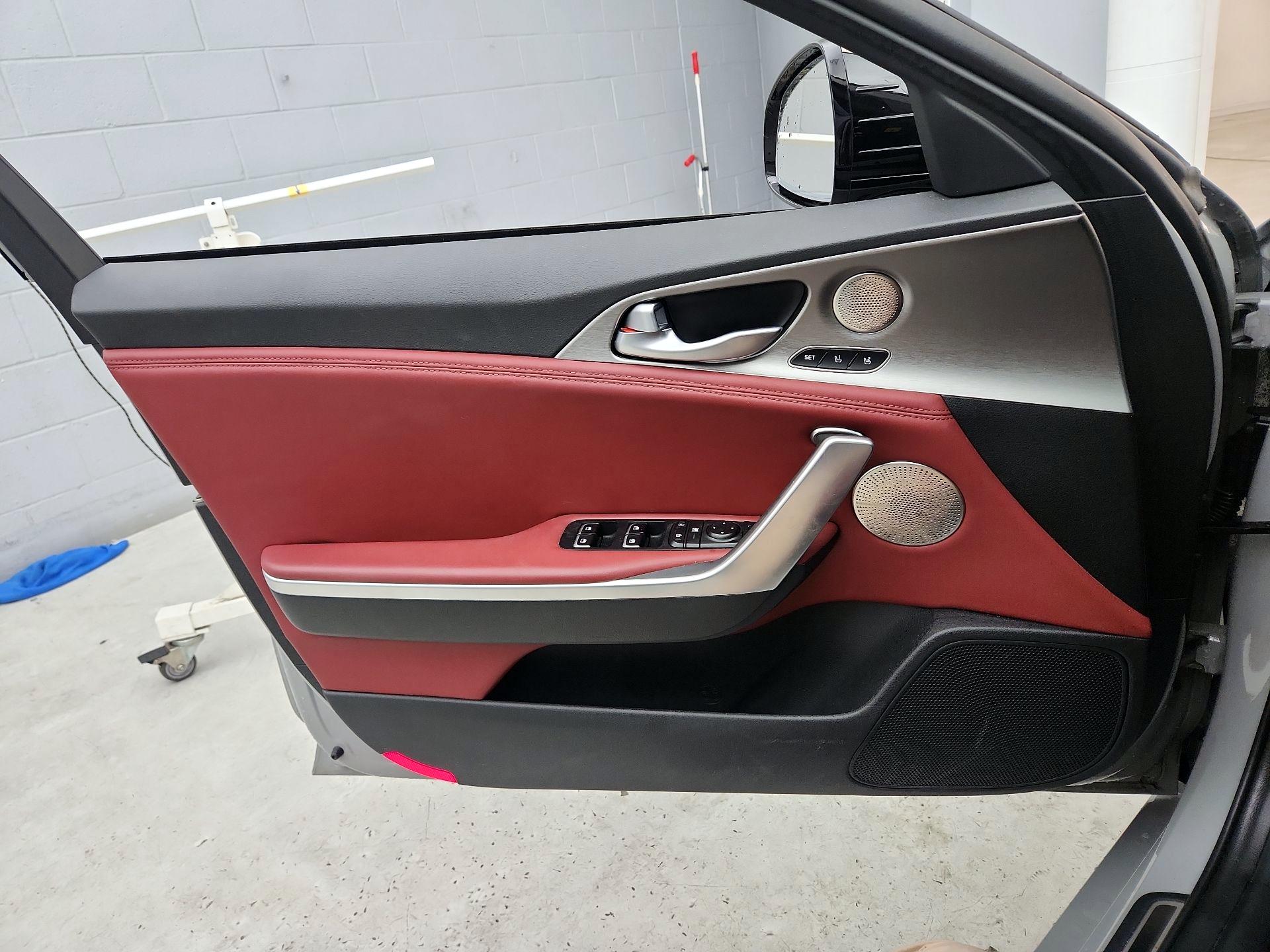 Thumbnail: 2019 Kia Stinger - 12