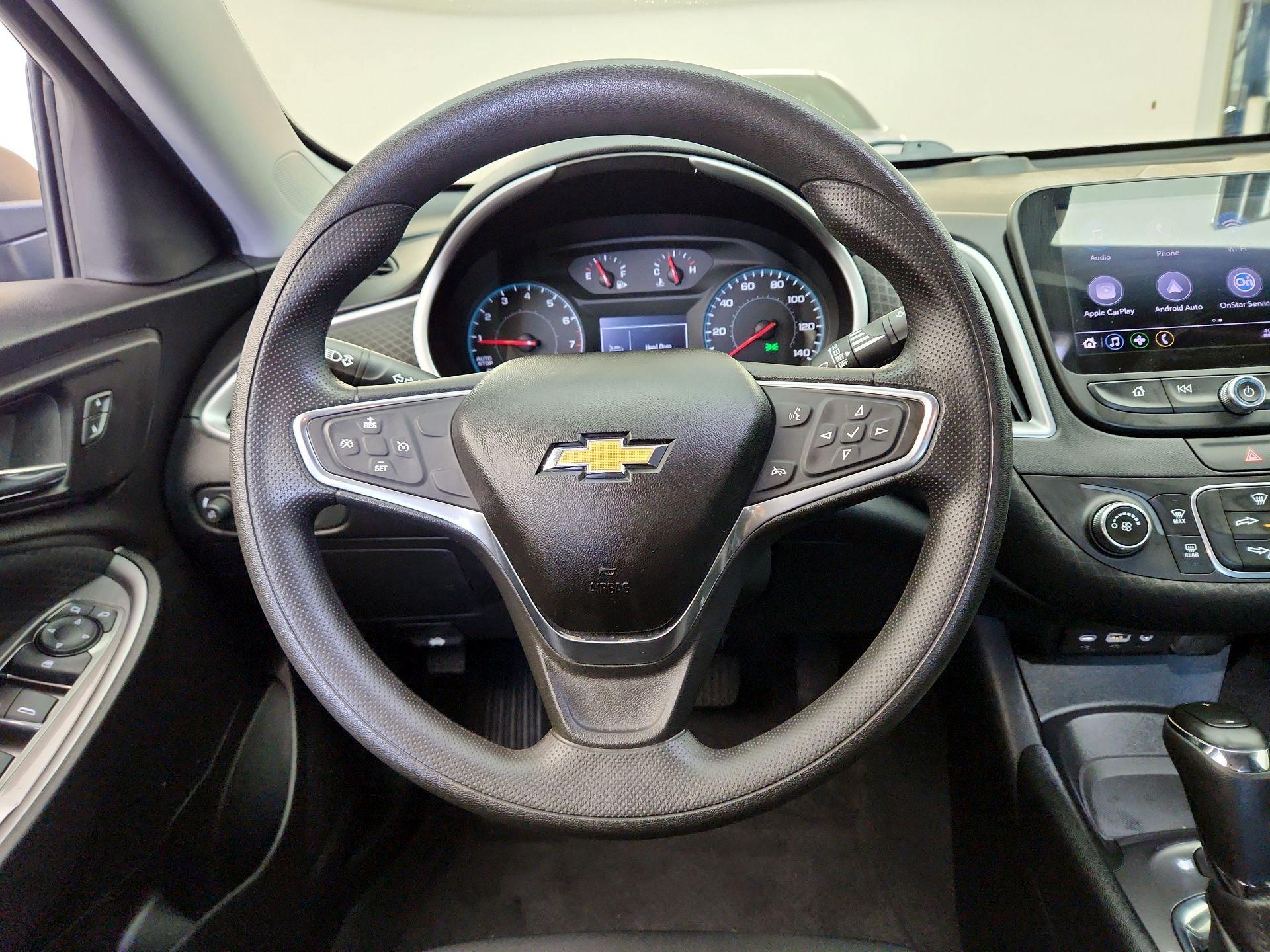 Thumbnail: 2019 Chevrolet Malibu - 10