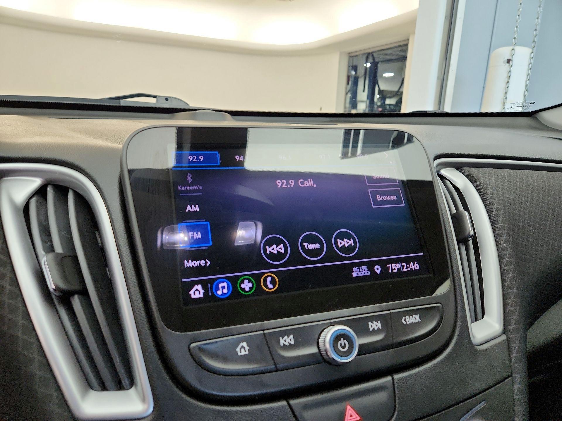 Thumbnail: 2019 Chevrolet Malibu - 15