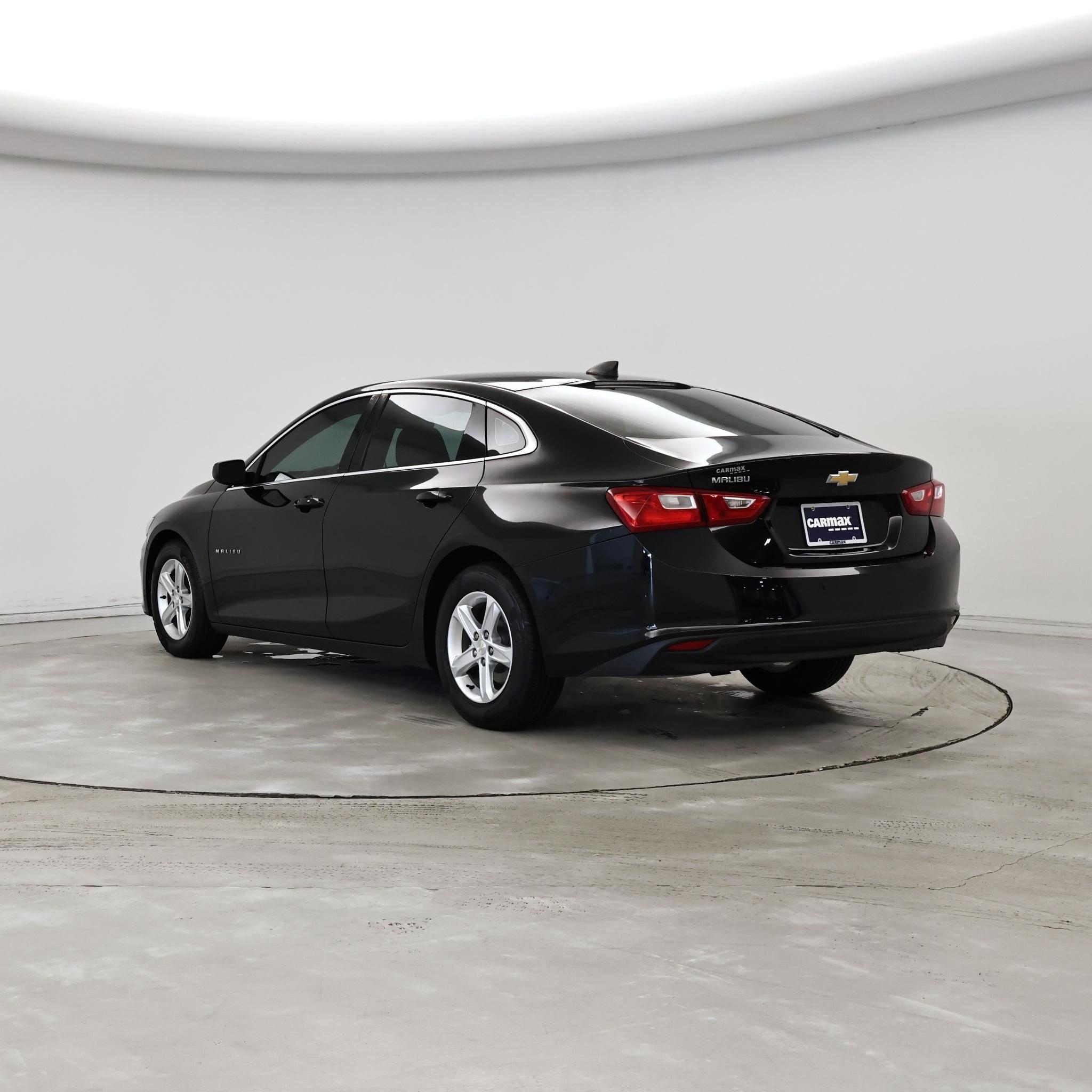 Thumbnail: 2019 Chevrolet Malibu - 2