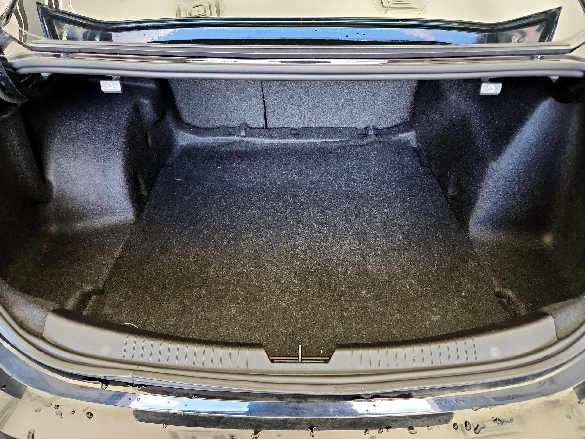 Thumbnail: 2019 Chevrolet Malibu - 20