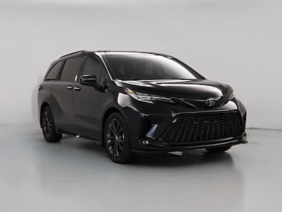 Black 2025 Toyota Sienna XSE