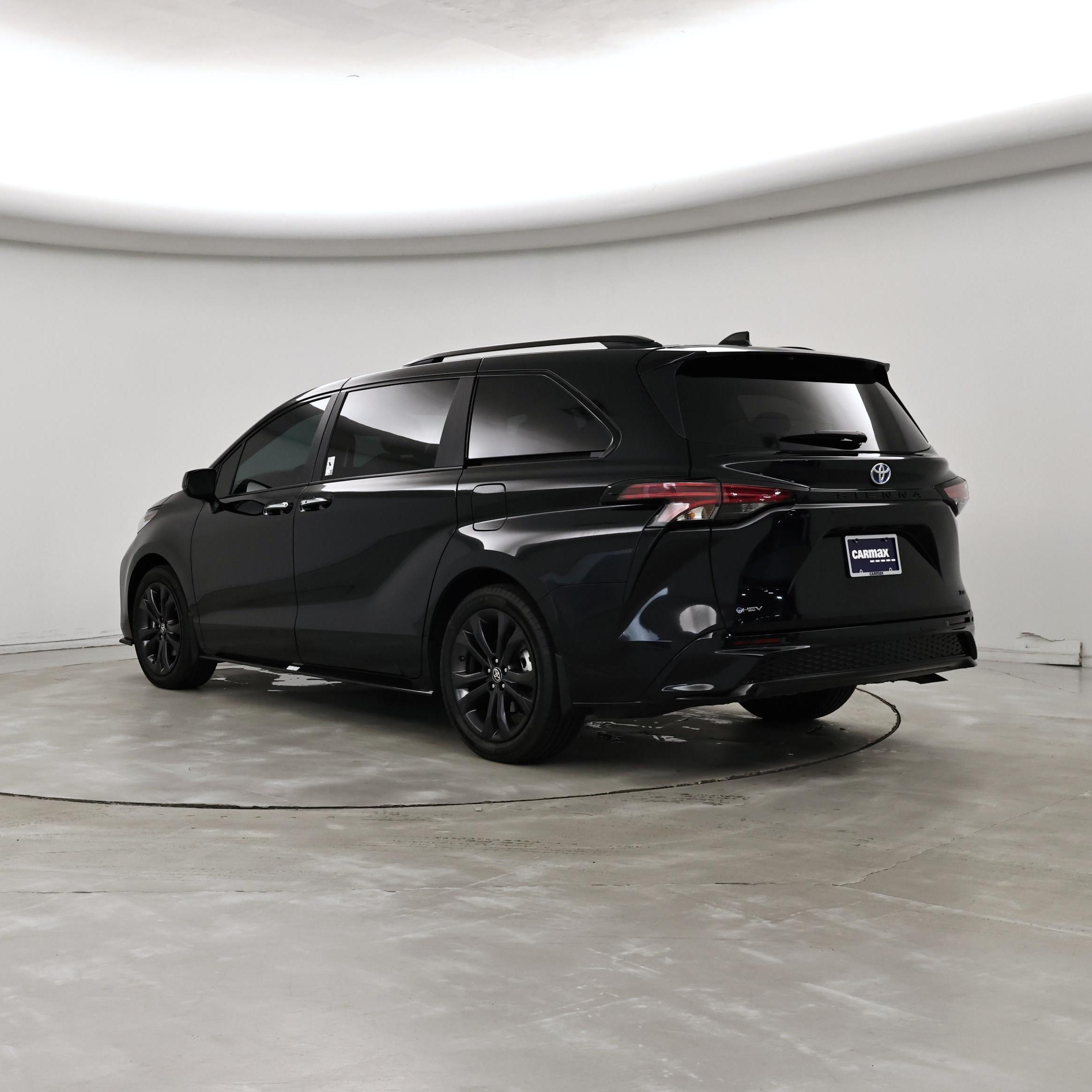 Thumbnail: 2025 Toyota Sienna - 2