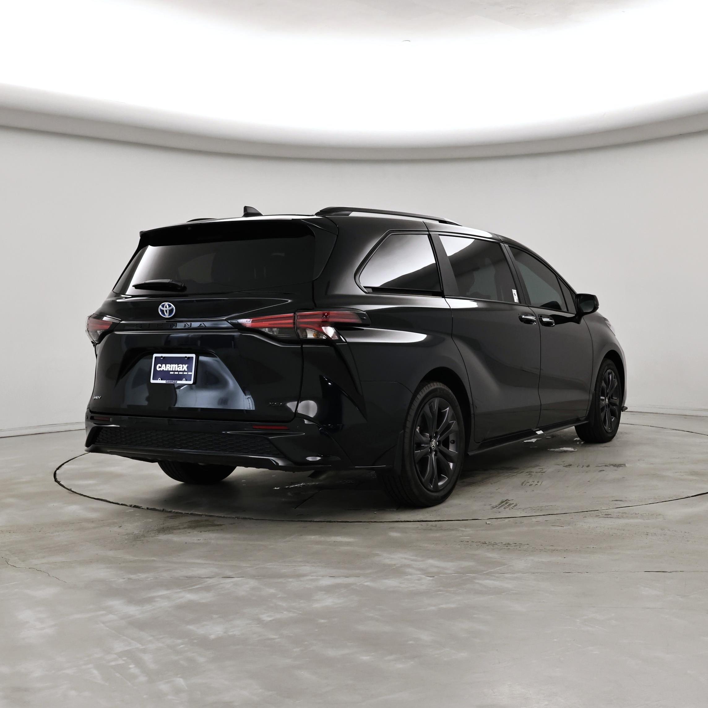 Thumbnail: 2025 Toyota Sienna - 8