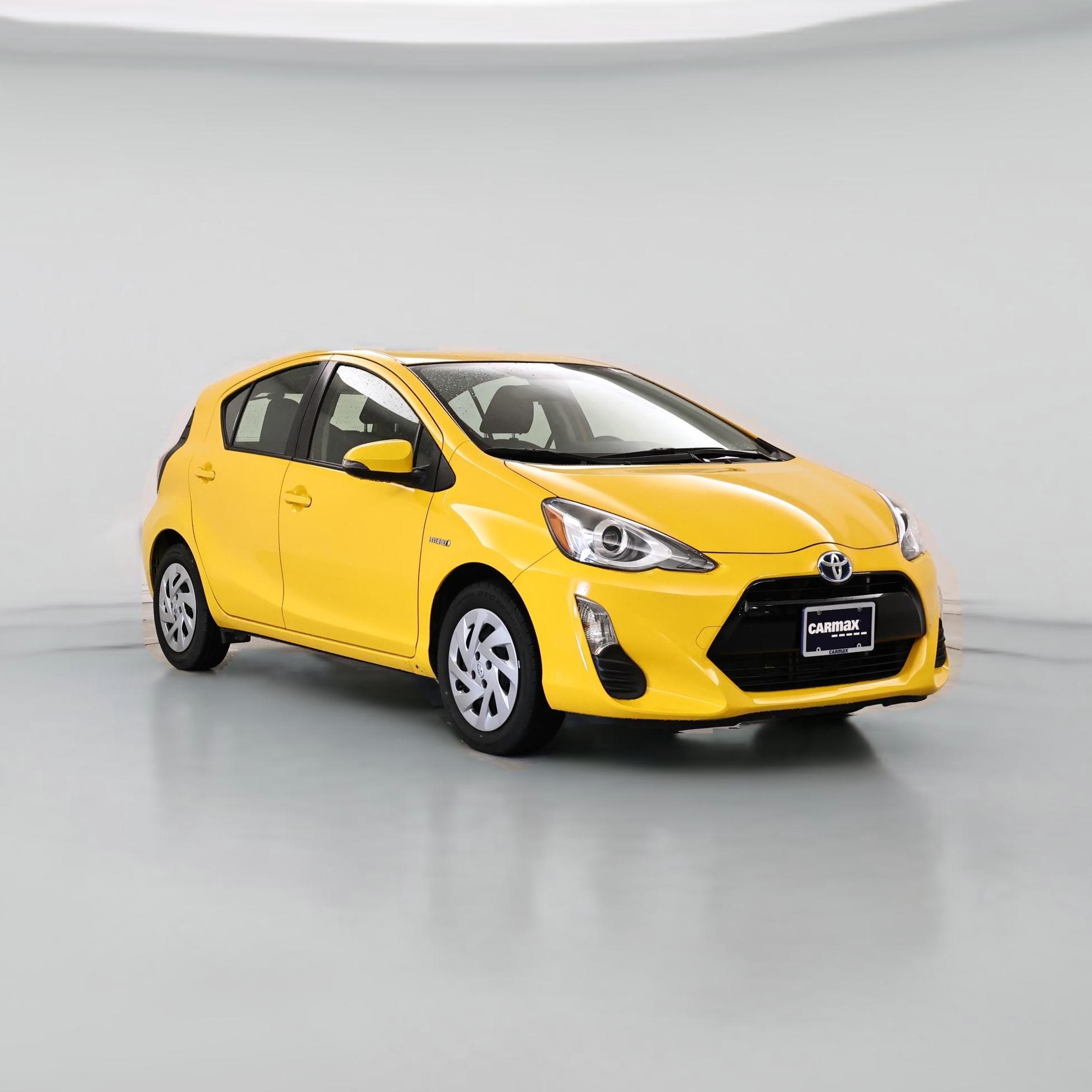Thumbnail: 2016 Toyota Prius c - 1