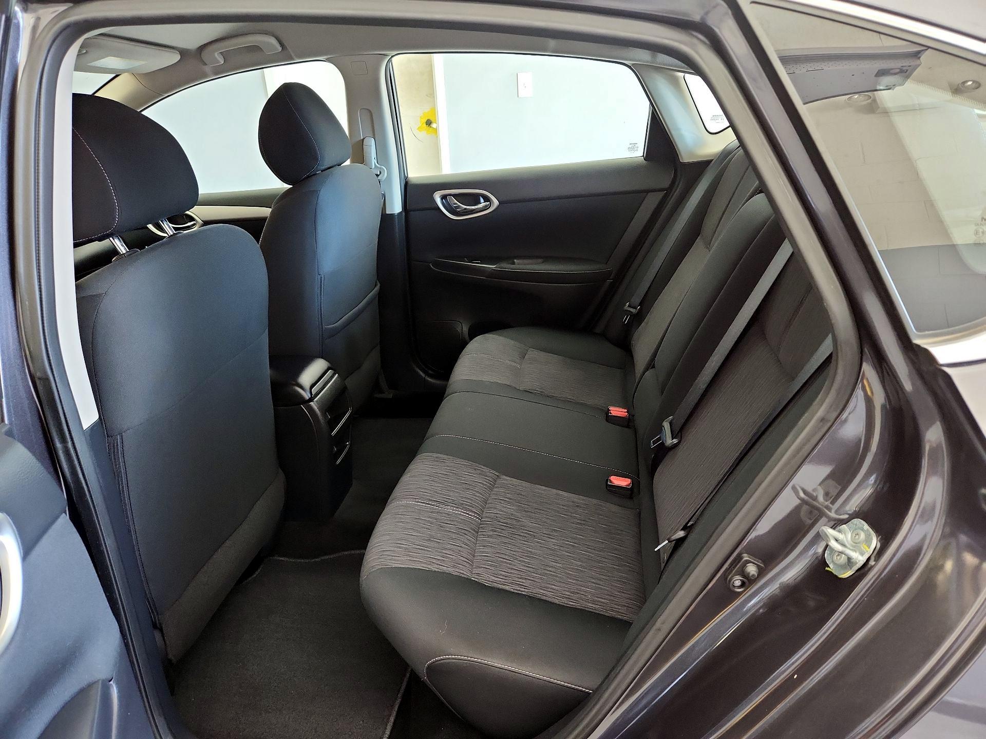 Thumbnail: 2015 Nissan Sentra - 18