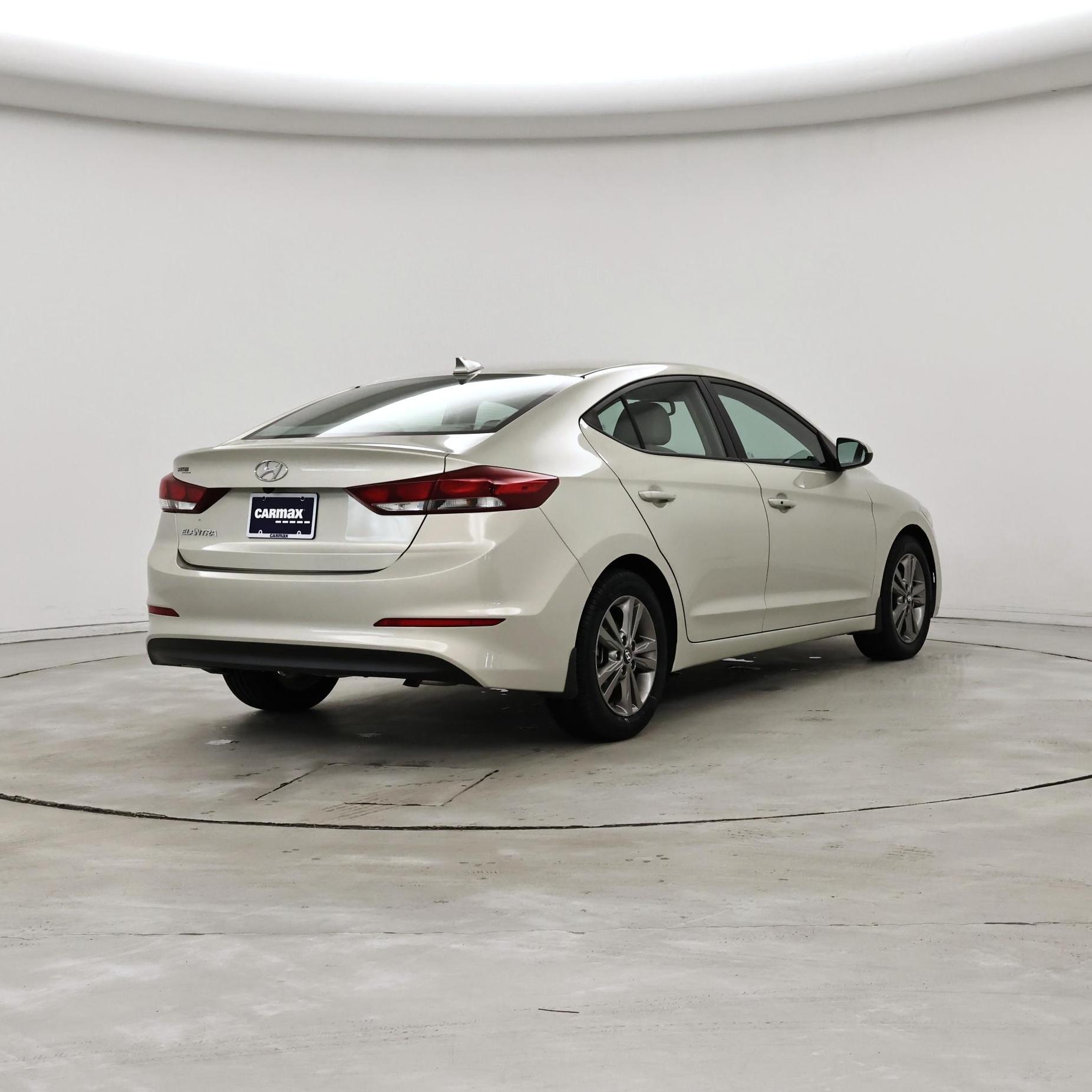Thumbnail: 2018 Hyundai Elantra - 8