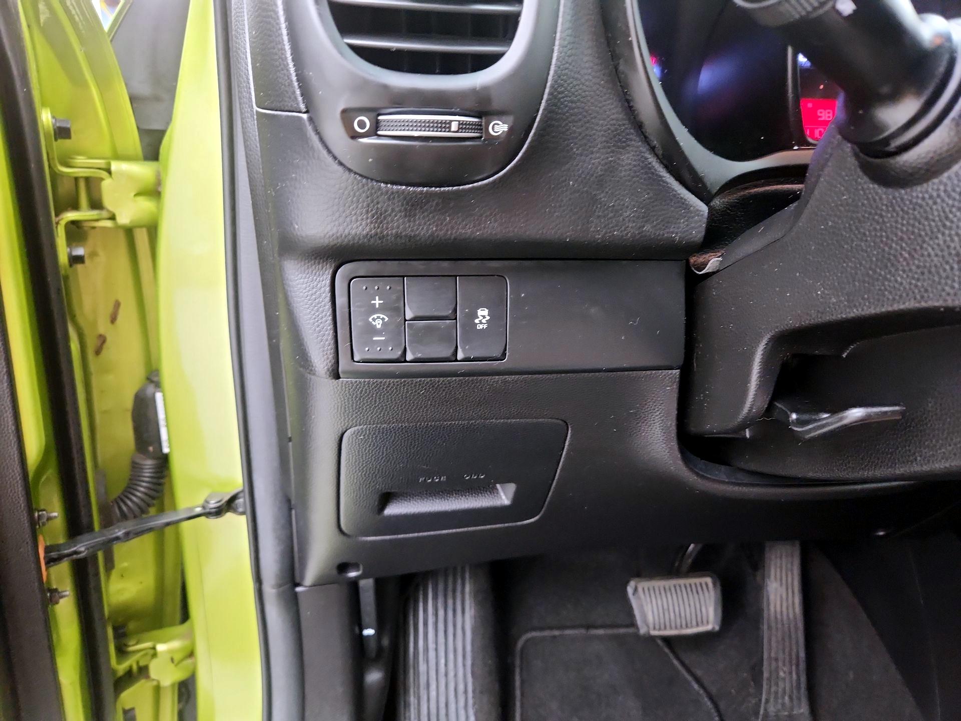 Thumbnail: 2018 Kia Soul - 13