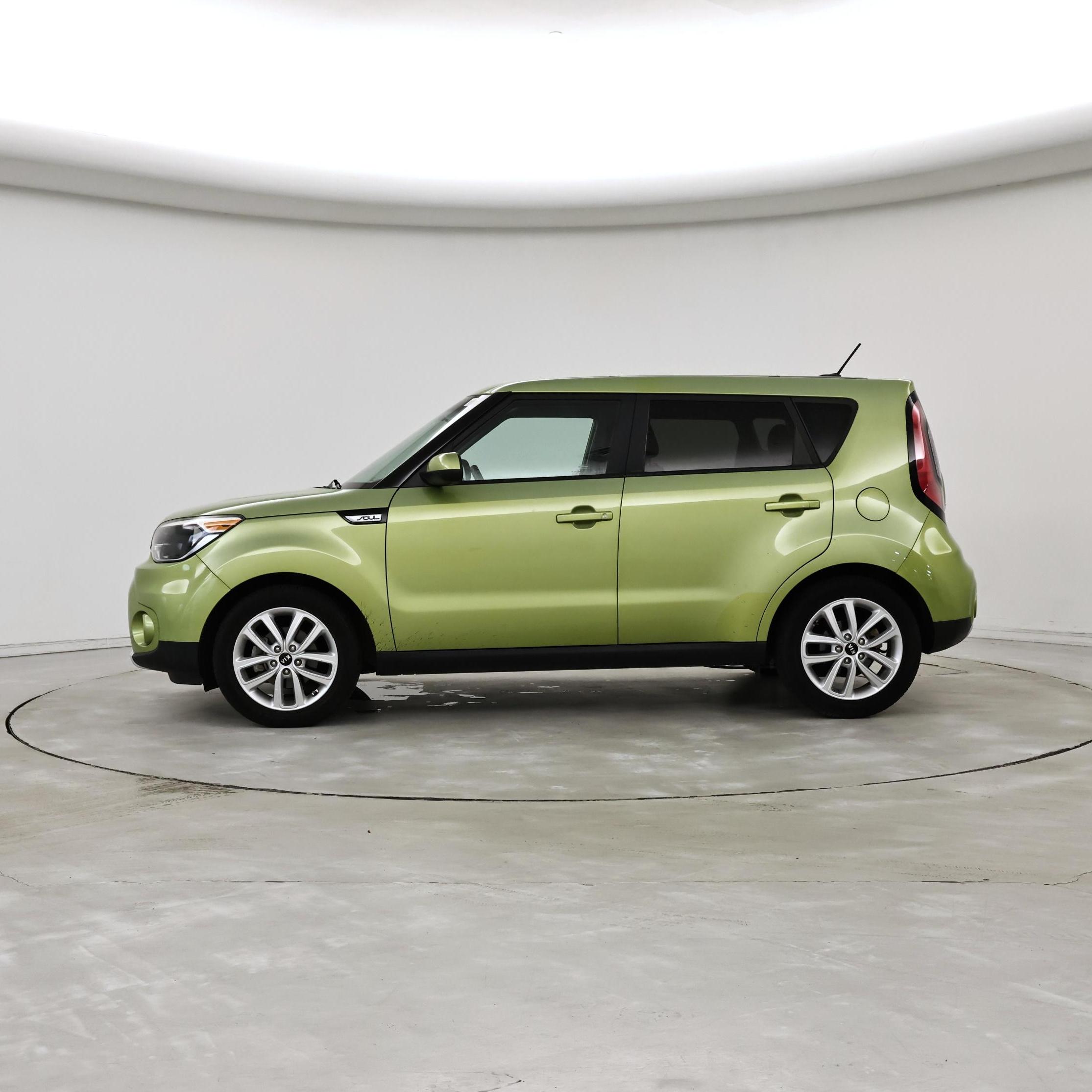 Thumbnail: 2018 Kia Soul - 3