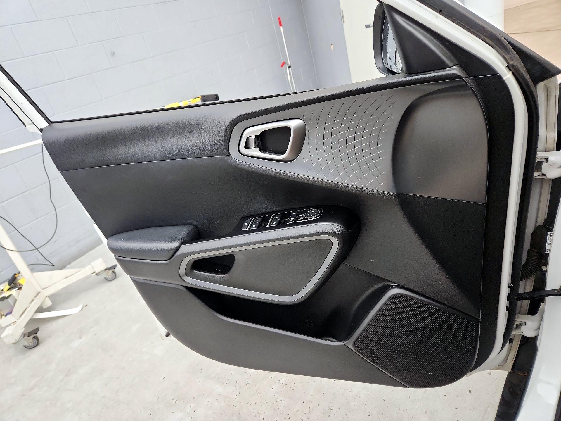 Thumbnail: 2020 Kia Soul - 12