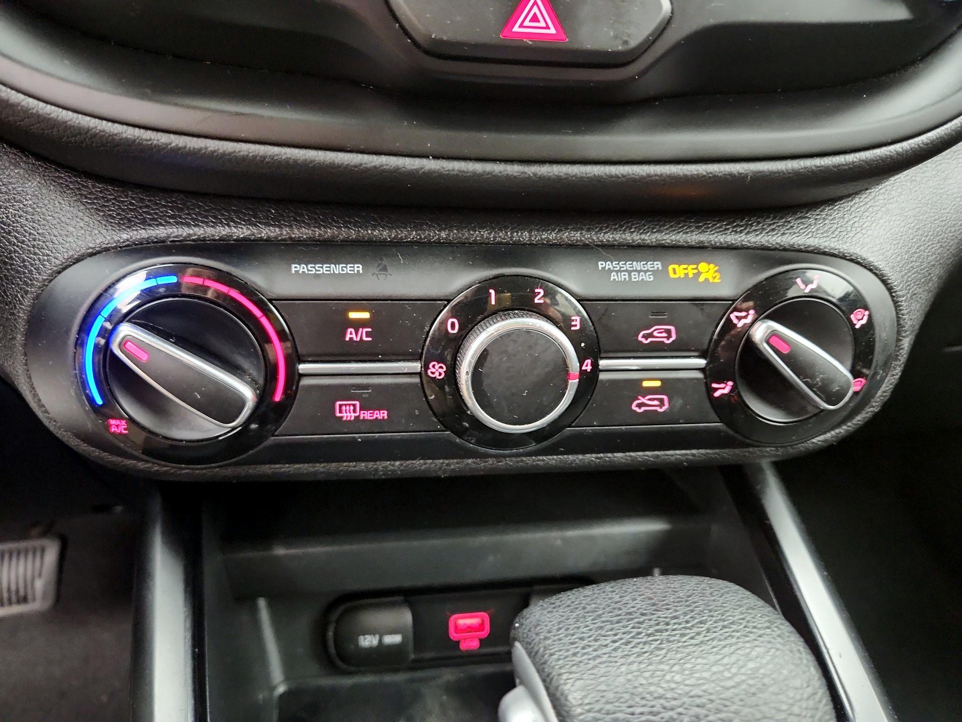 Thumbnail: 2020 Kia Soul - 16