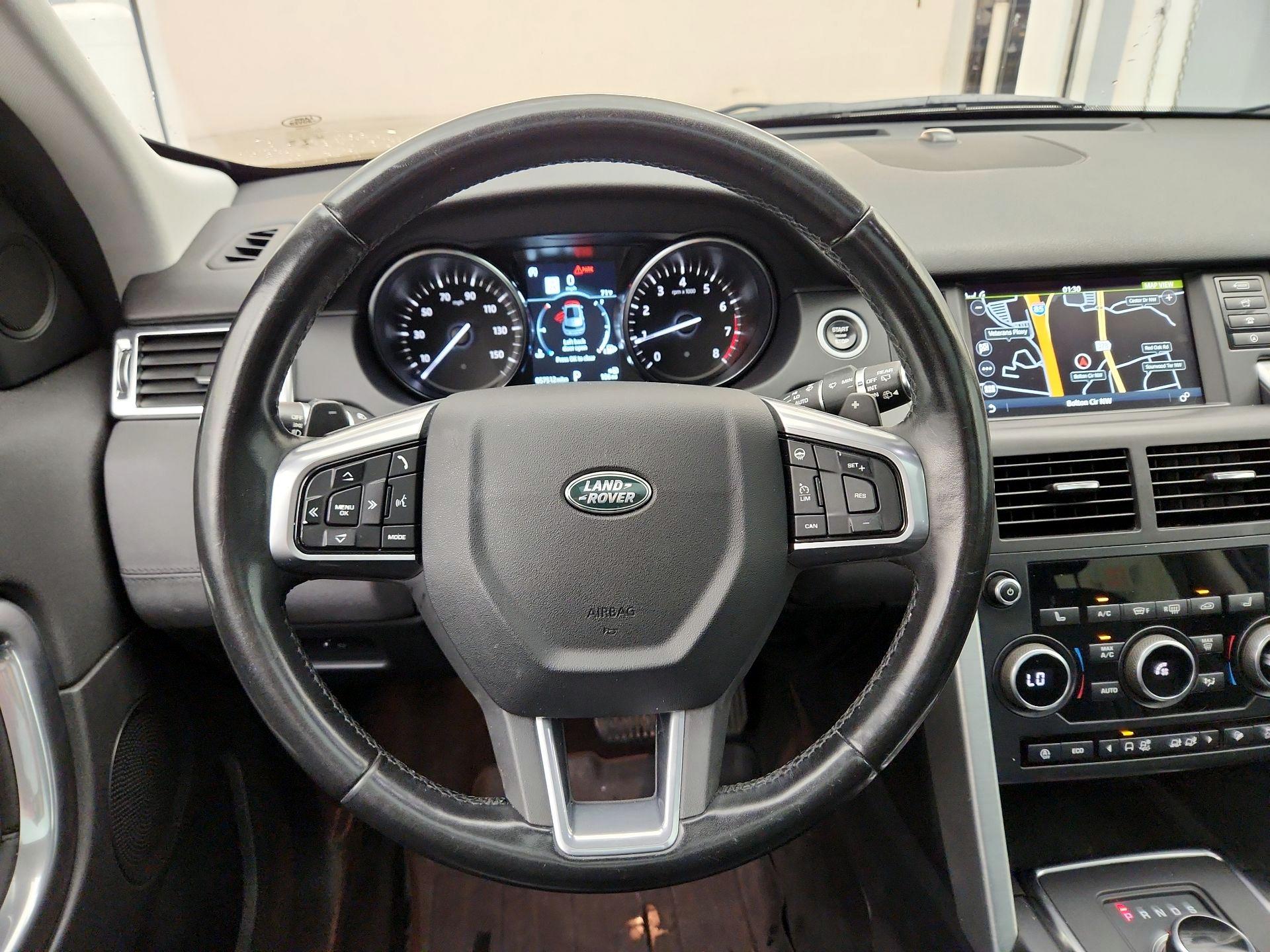 Thumbnail: 2019 Land Rover Discovery Sport - 10