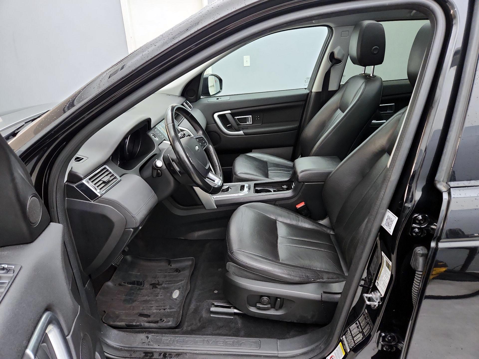 Thumbnail: 2019 Land Rover Discovery Sport - 11